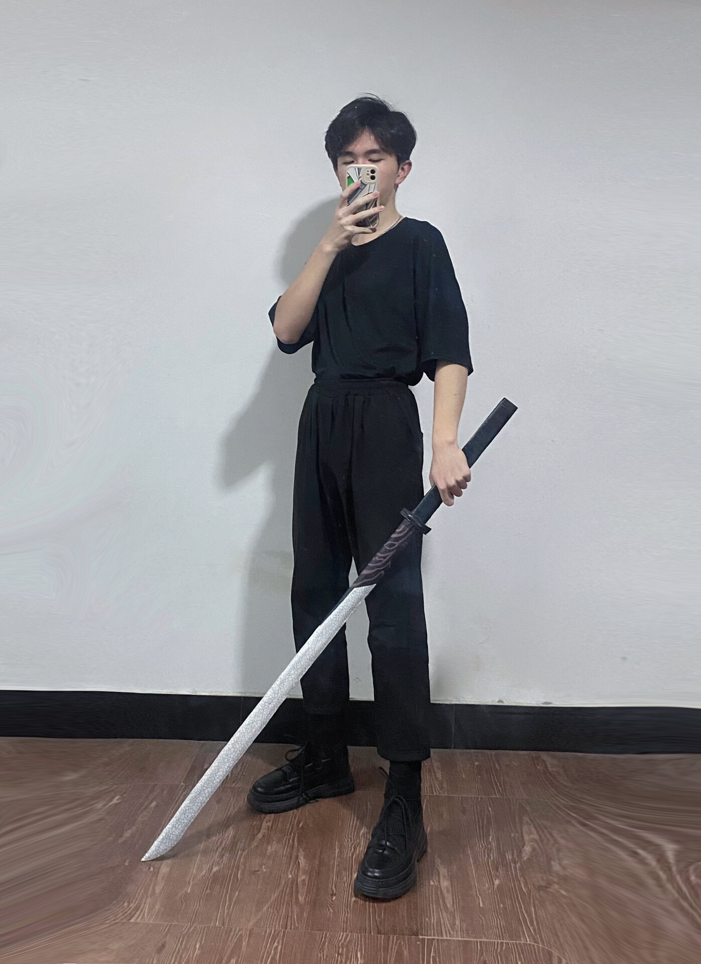 挑战用旧纸箱纸板做cos道具36615魔刀千刃