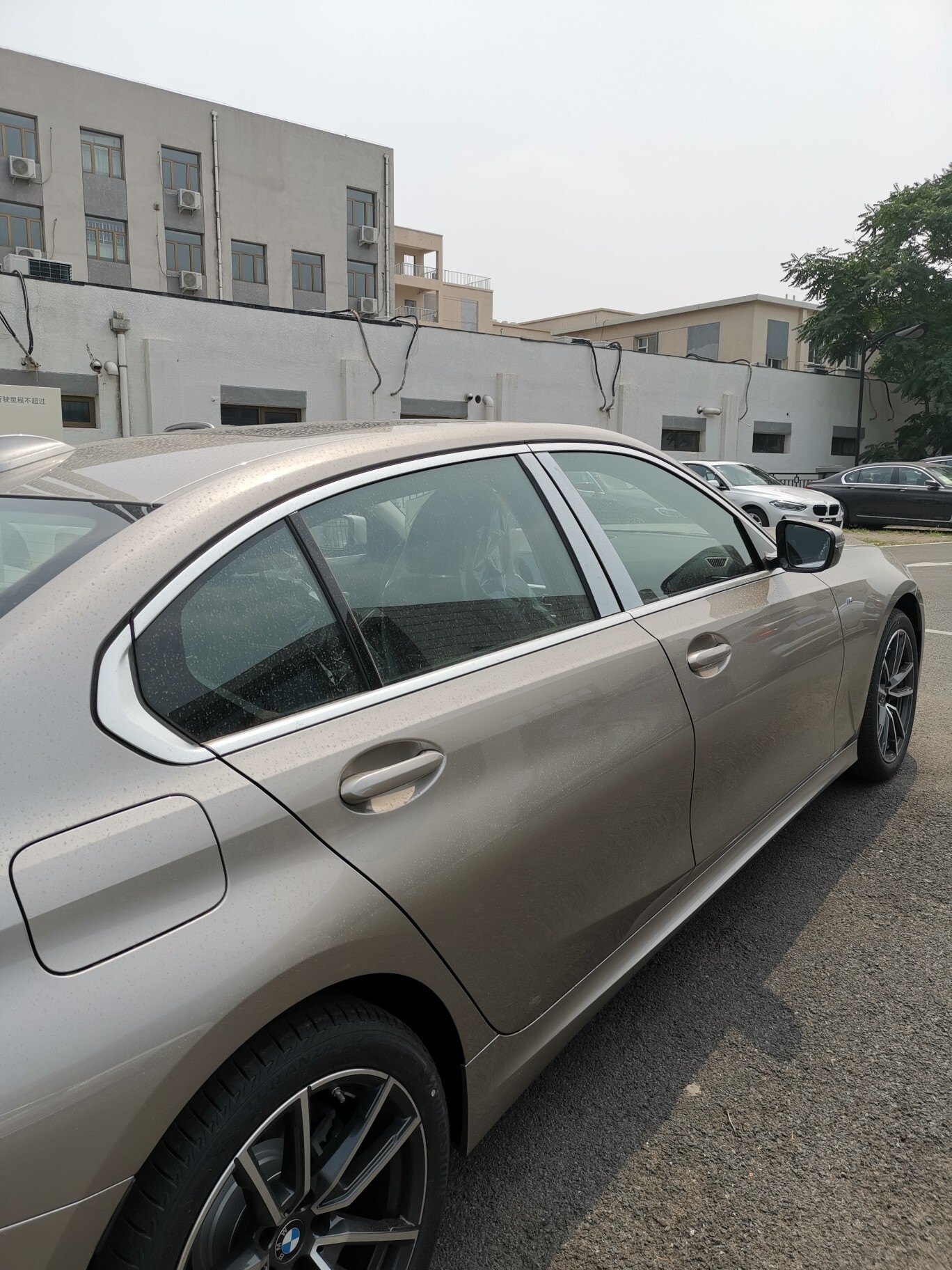 2021款宝马325li运动版开士米银,香不香?