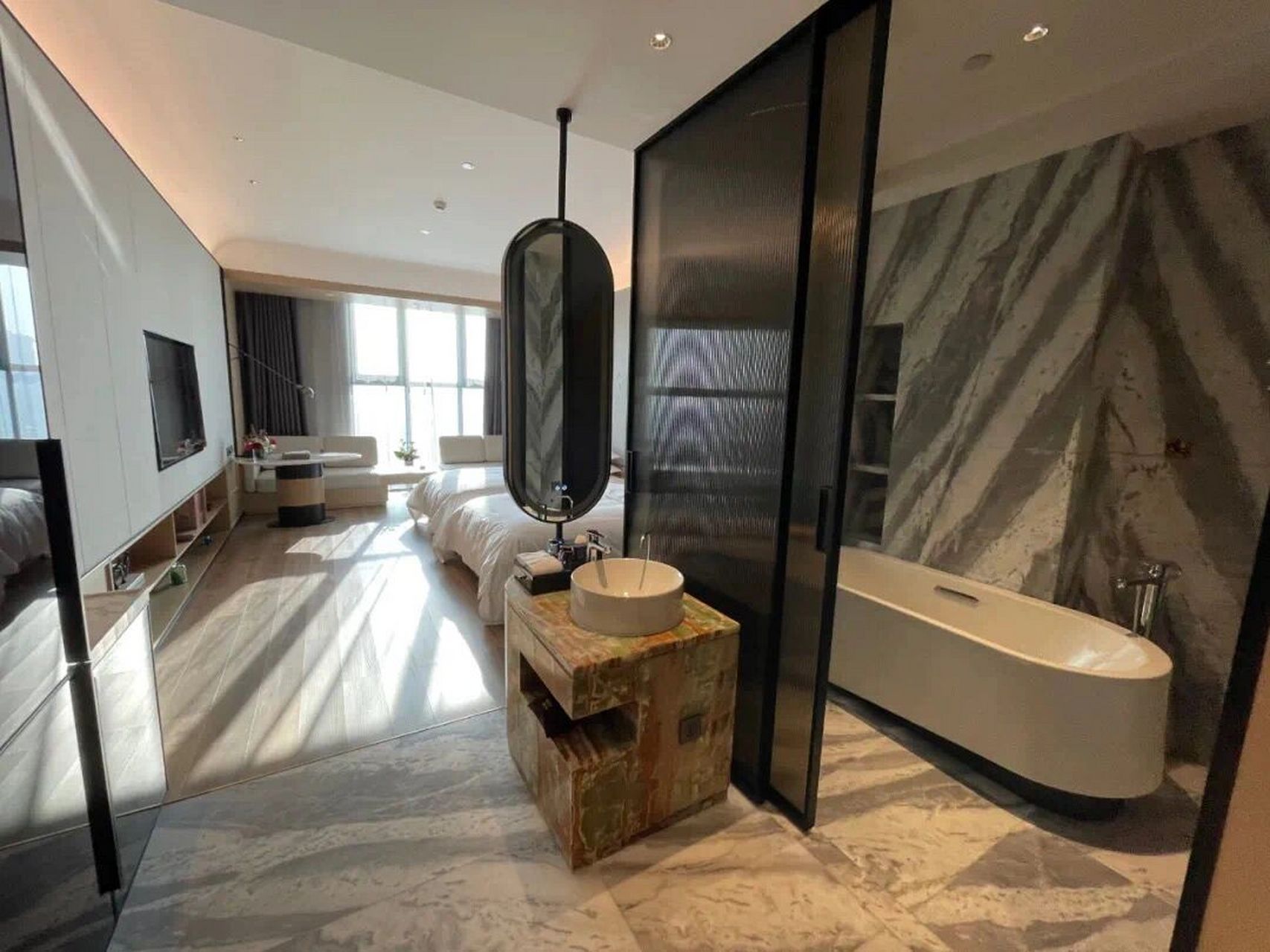 博乐住宿避坑攻略6015 夏尔希里酒店是博乐市唯一五星标准建造的