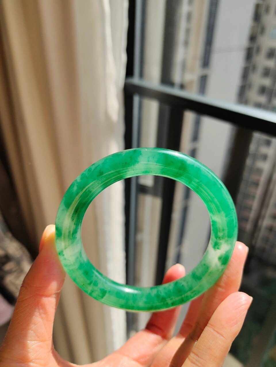 非洲翠玉满色正阳绿～ 非洲翠玉