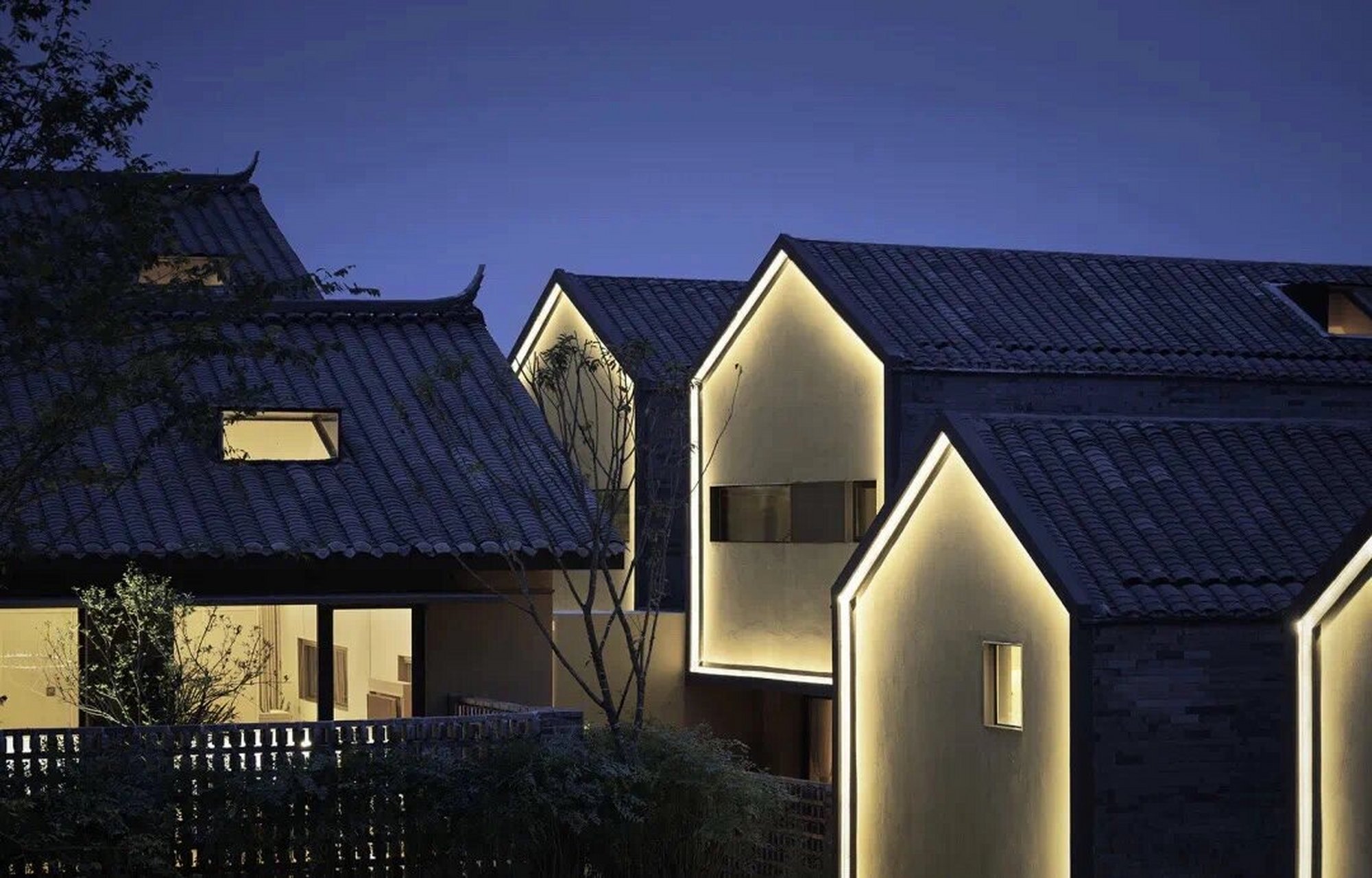 农村老房改造设计|砖瓦房与玻璃窗的结合 传统民居改造设计,民宿改造