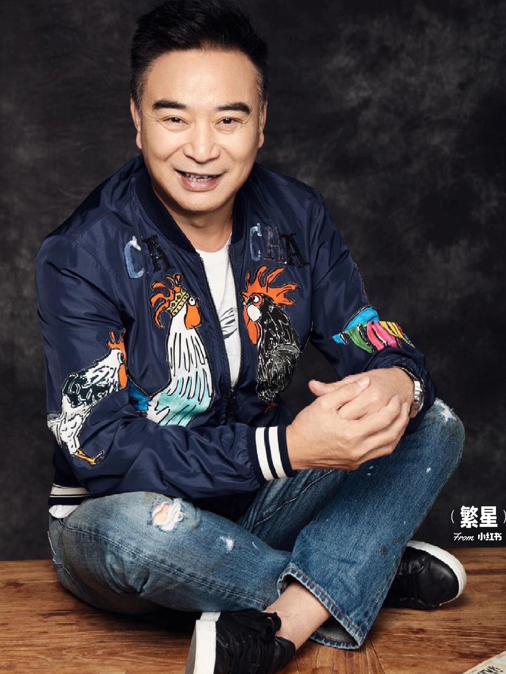 他,出生于河南省平顶山一个普通家庭,高中毕业后便进