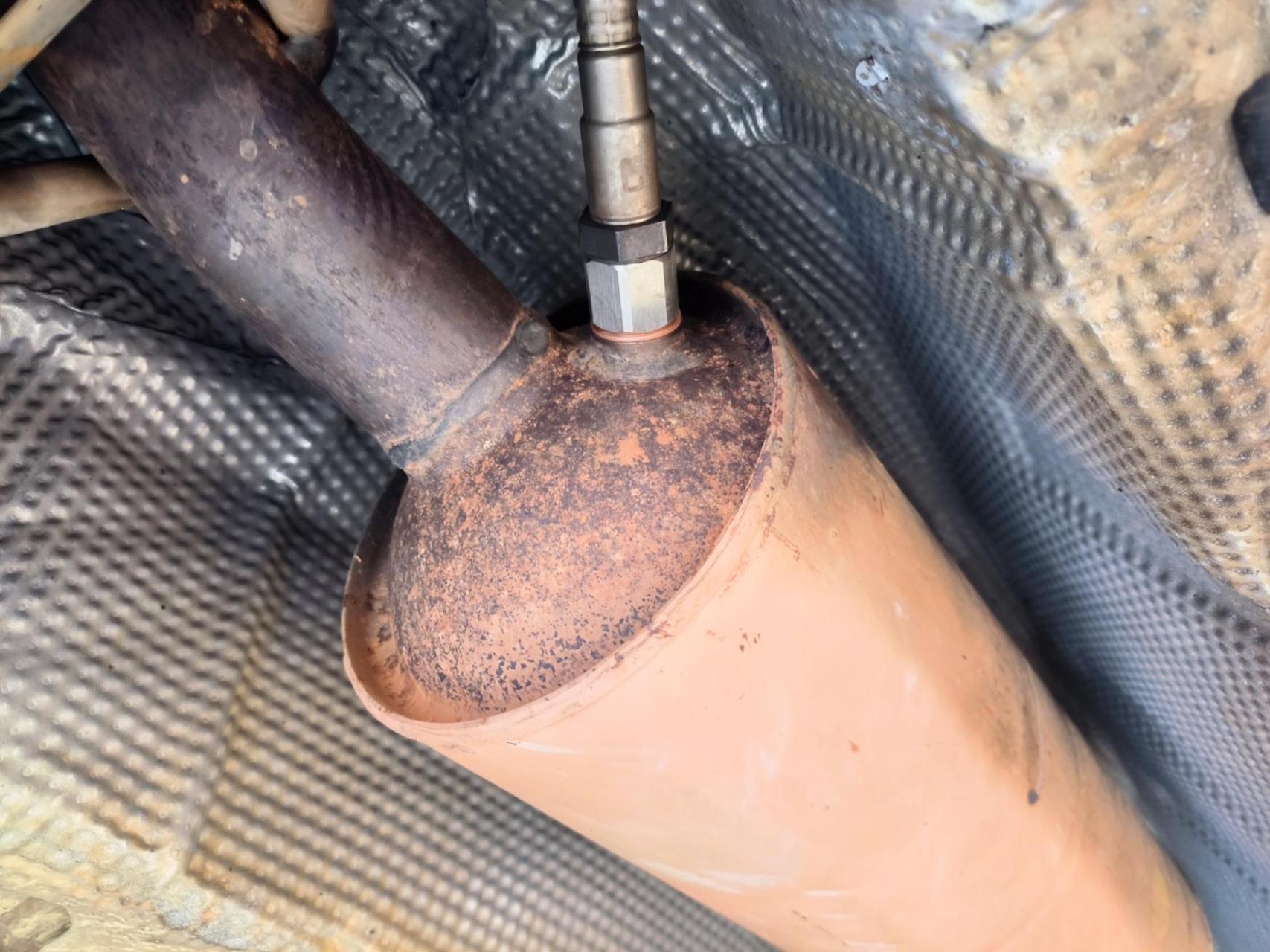 这款三元催化故障屏蔽器专门用来解决,三元催化效率低,三元催化失效的