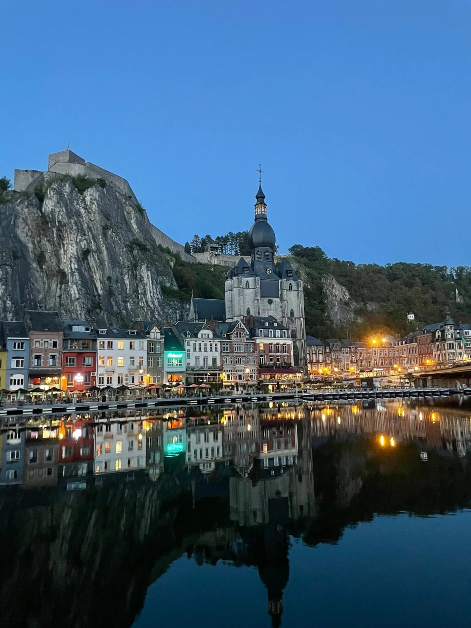 比利时迪南小镇9790 无意闯入 从早美到晚的一座小镇 闭眼来吧 很