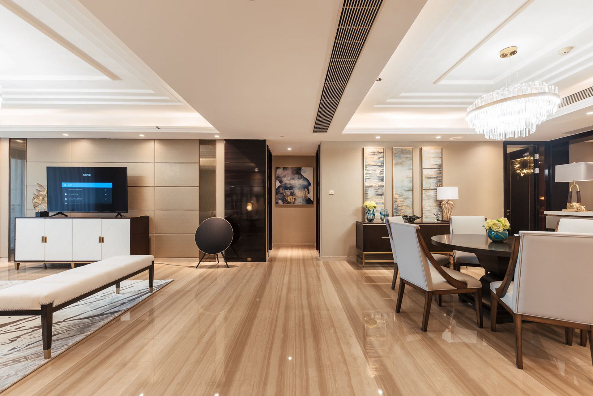 天銮大户型,250平米宽绰四房,气派大客厅;望 面积:250平米,0202南