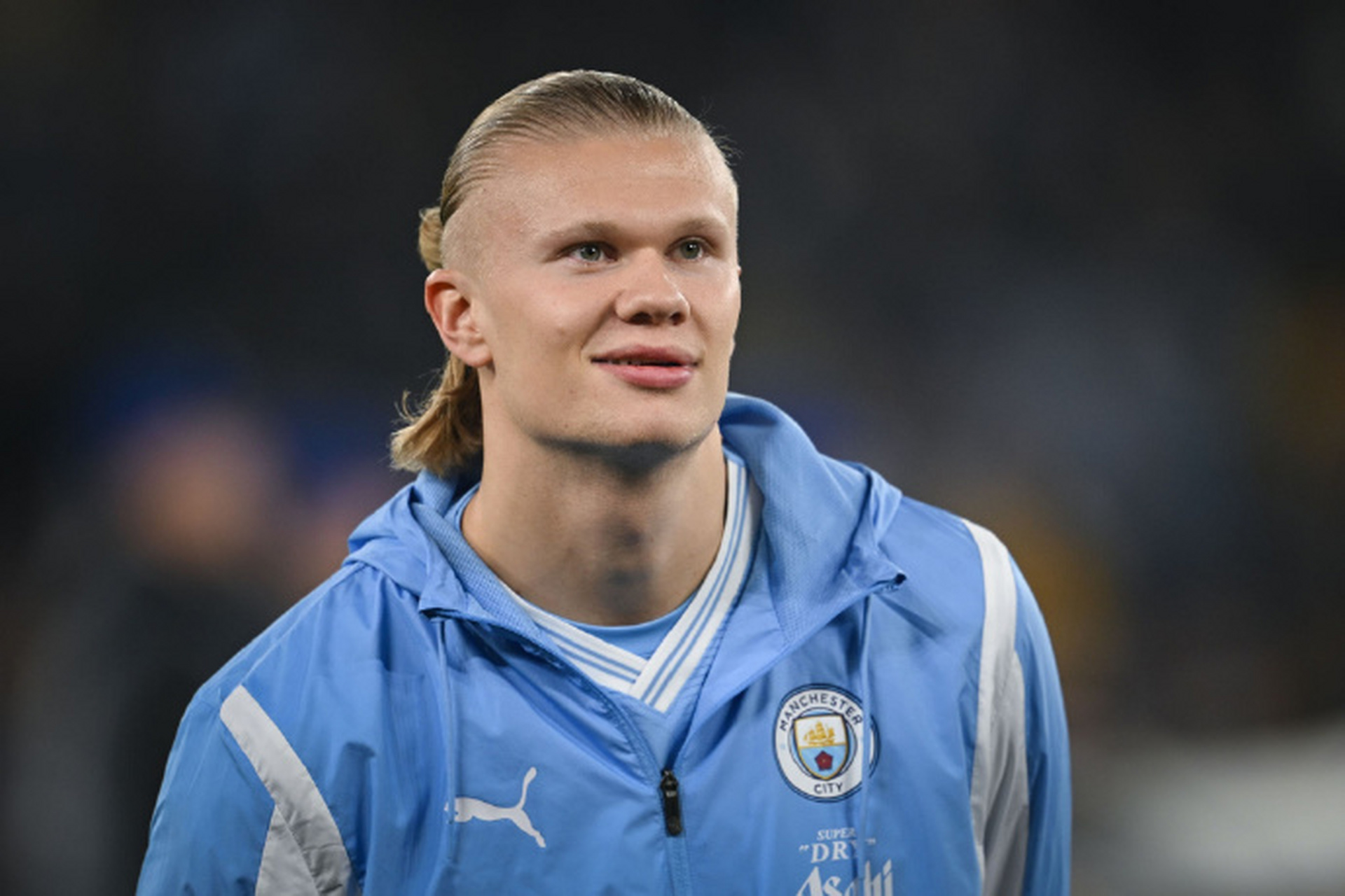 [捂脸]哈兰德要求曼城采购挪威三文鱼   据《每日邮报》报道,曼城前锋