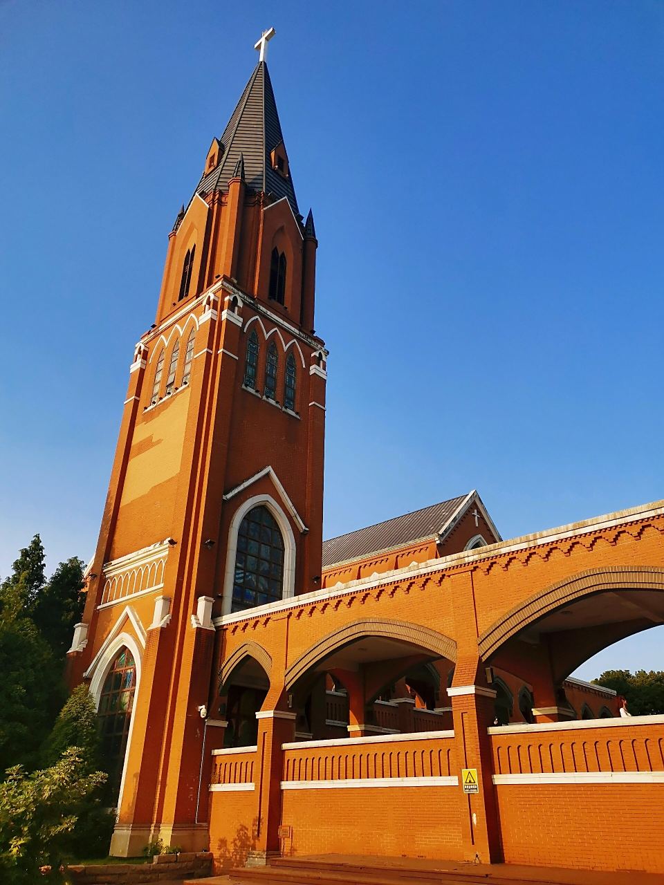 苏州独墅湖基督教堂|白鹭园 苏州独墅湖基督教堂整栋建筑为哥特式风格