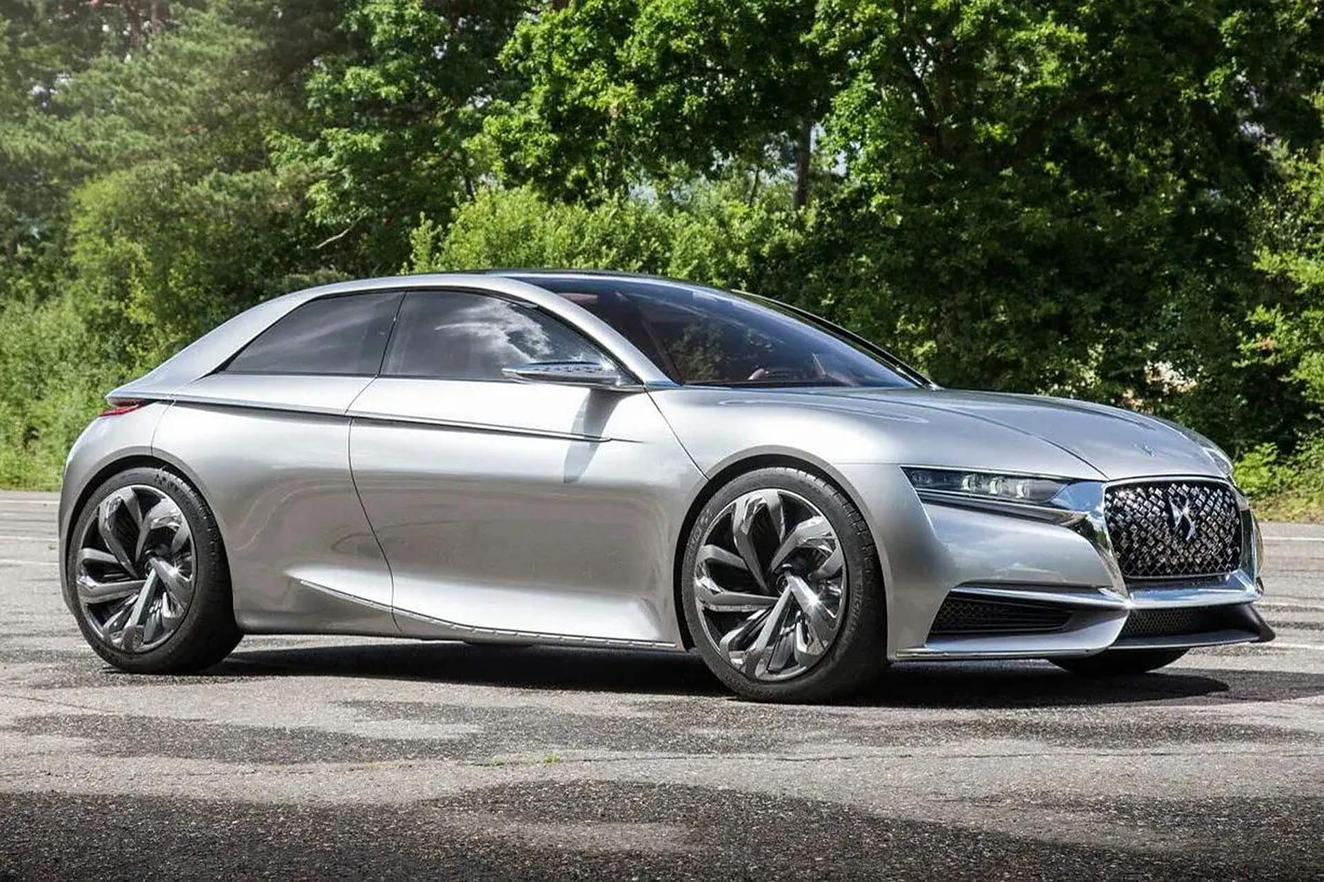 雪铁龙神韵ds概念车,2015年英国公开亮相,时隔8年,放在今时今日也不