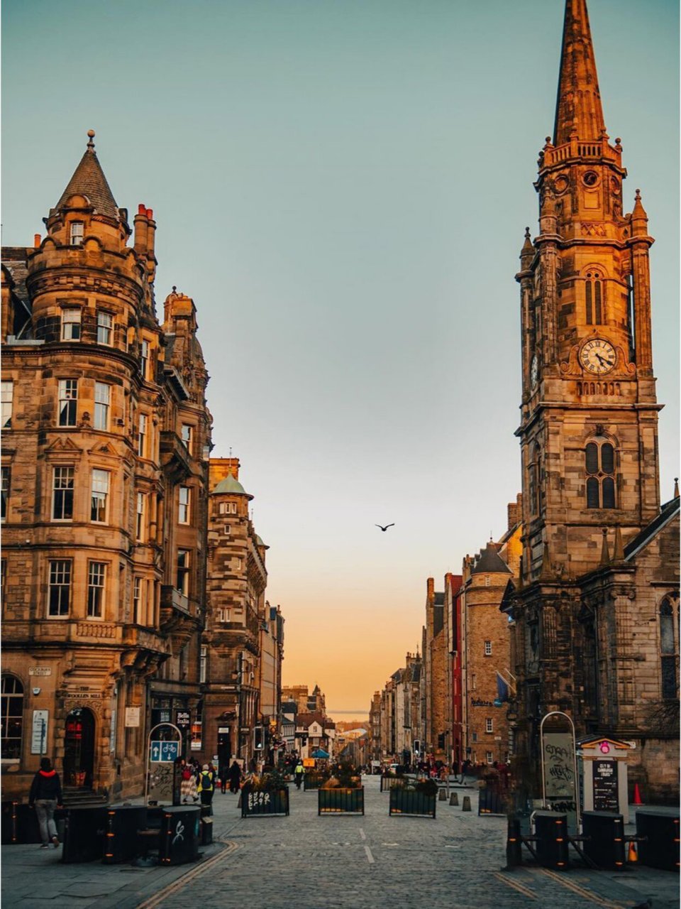 爱丁堡(edinburgh)是苏格兰的首府城市,位于英国东南部