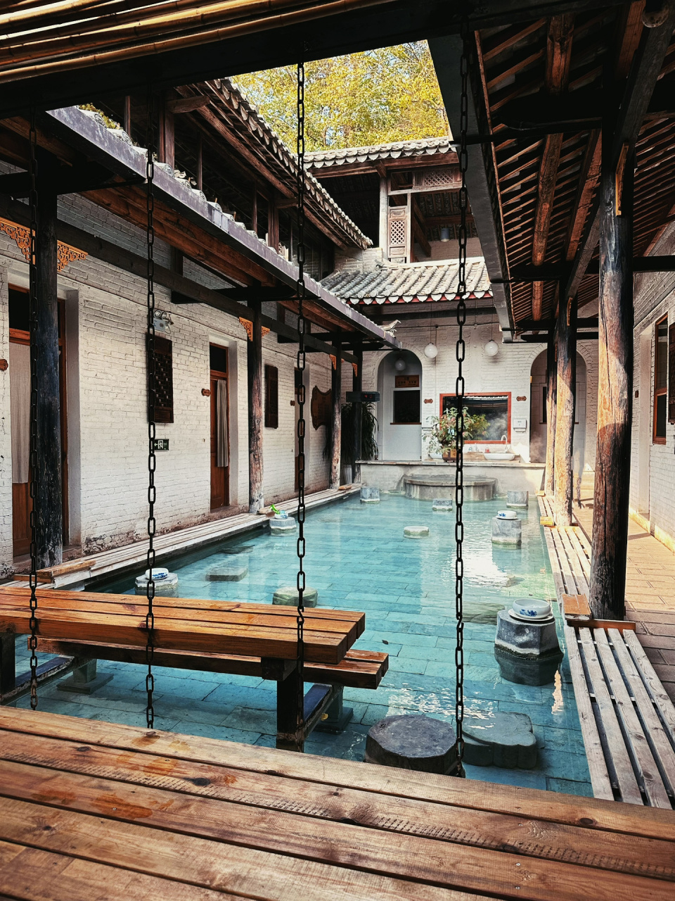 私藏|云南弥勒红河谷温泉山庄76图文详解 抵达方式: 081.