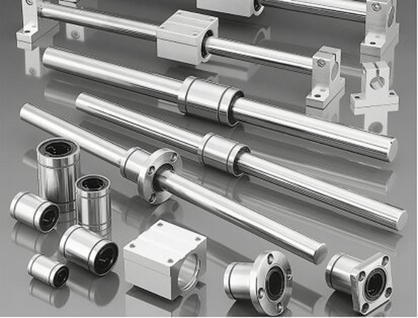 钢珠沿着外壳与保持器所形成的轨道槽循环滚动,直线轴承相对于导向轴