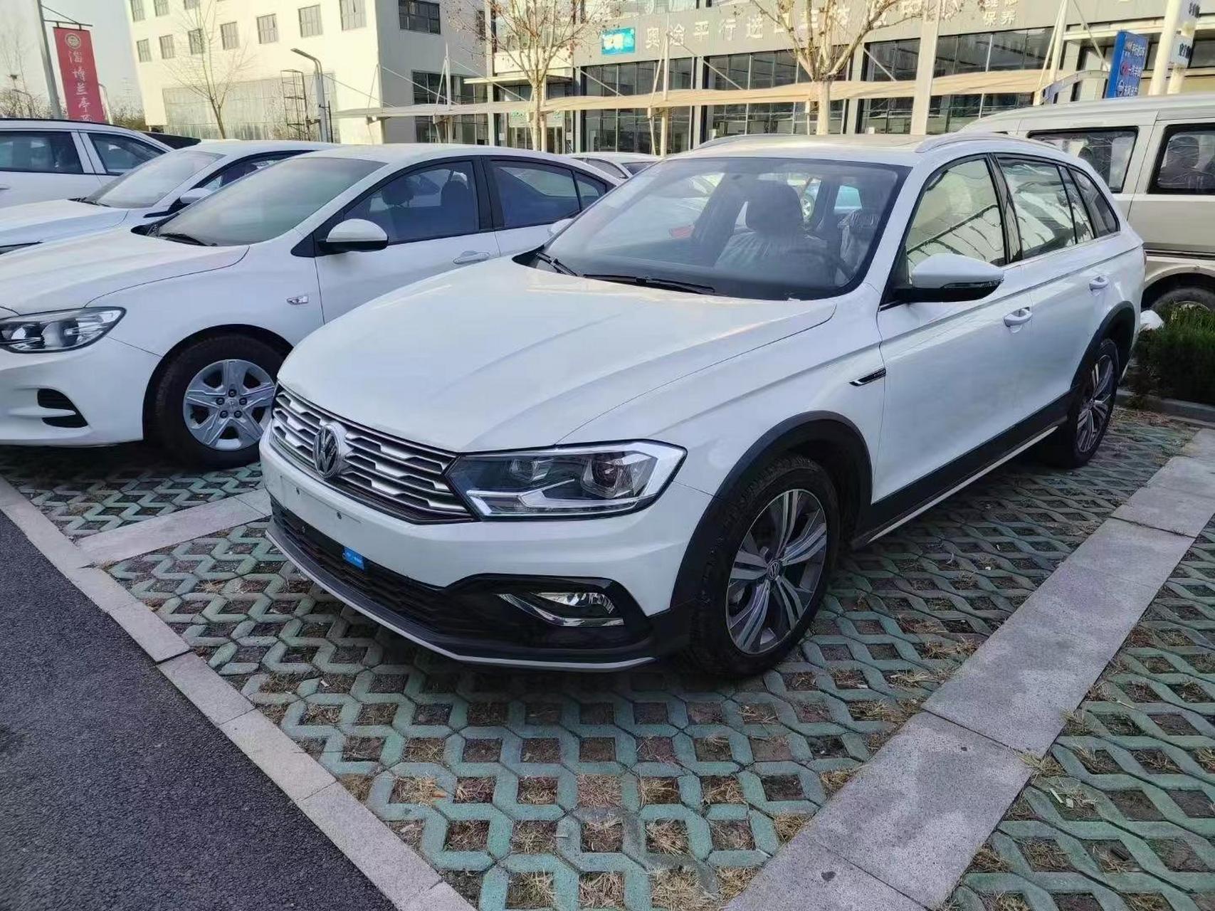 库存车,0公里 大众蔚领 20款1.5自动舒适 指导价139700 包牌包税8.