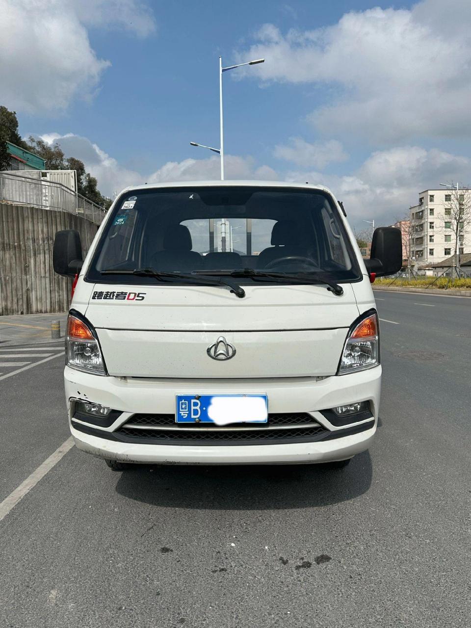 长安跨越者d5(单排平板厢货)新货上架7815 车辆品牌:长安跨越者d5