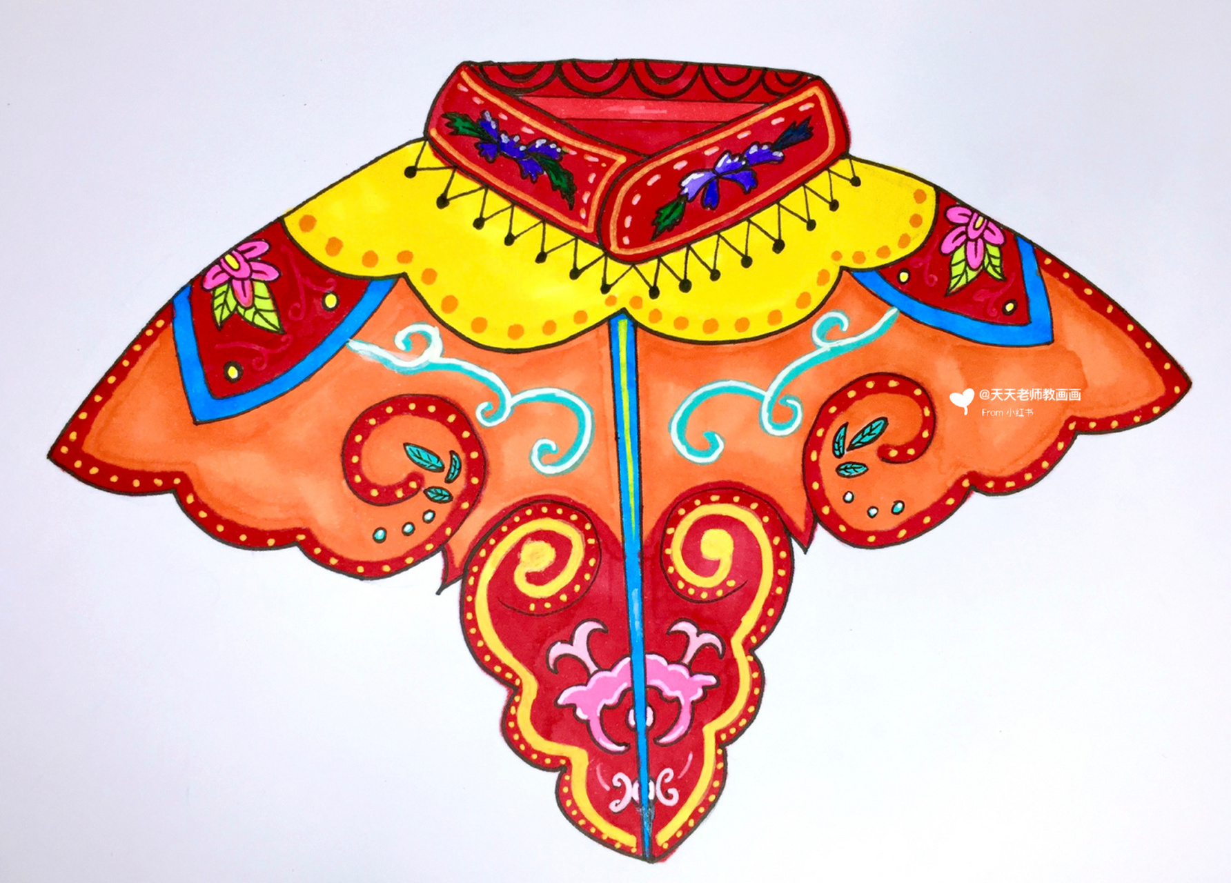 创意美术|云肩 云肩,也叫披肩,中国古代置于肩部的装饰织物.