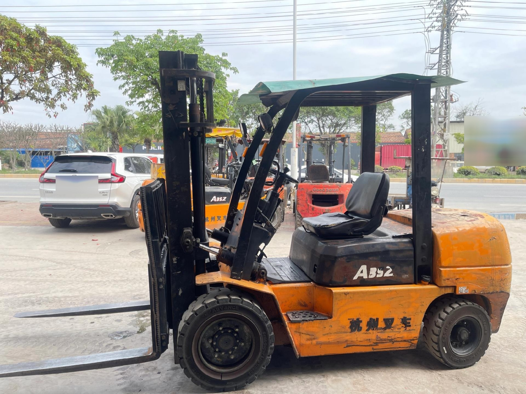 精品杭叉a35z,15年出厂,升高3米四条实心胎,只要2万多