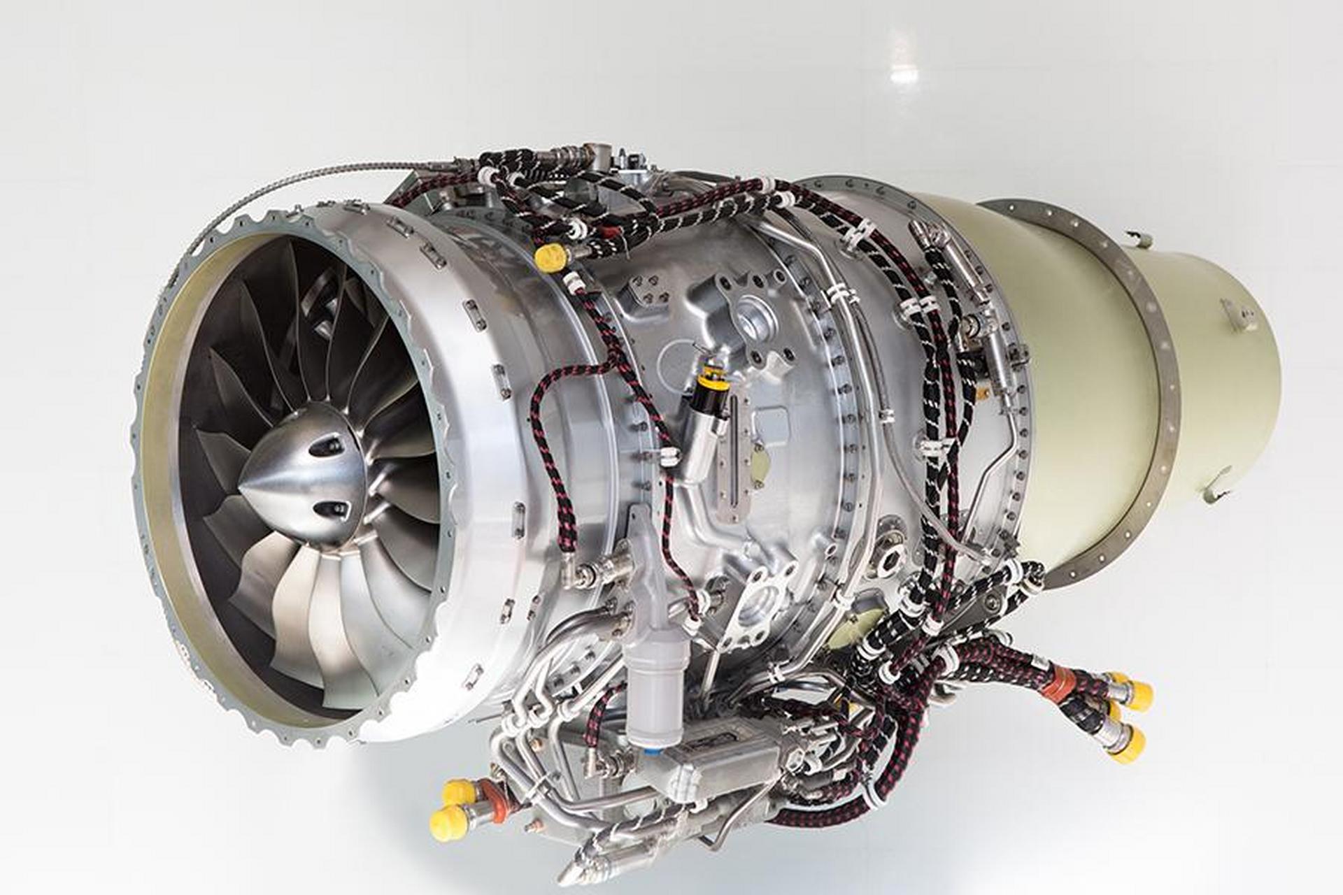 通用电气本田hf120航空涡扇发动机.