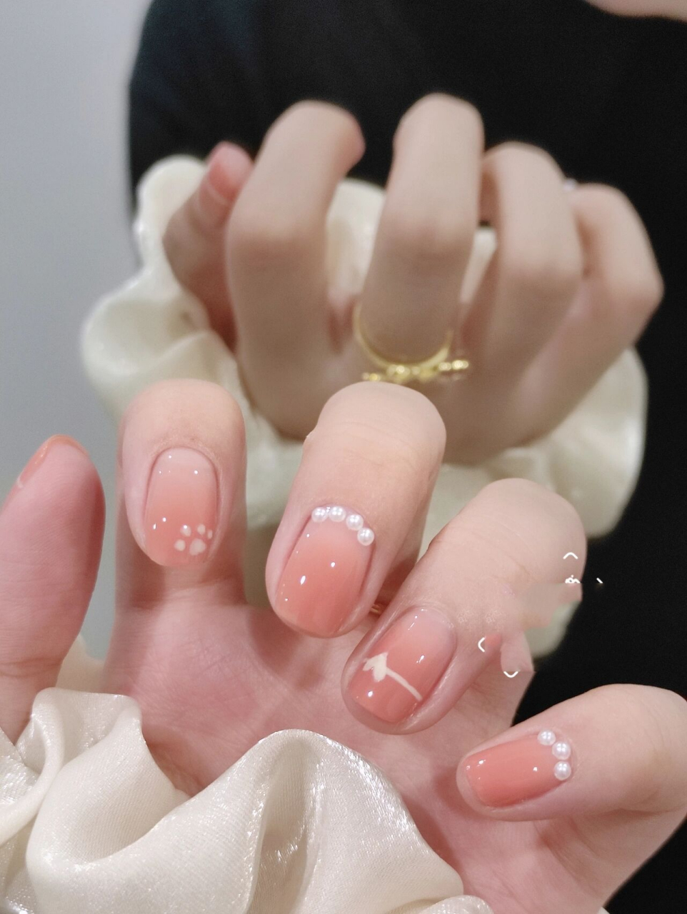 甜软喵咪96甜美裸橘色渐变爱心七夕美甲 今天的款式太软妹啦!