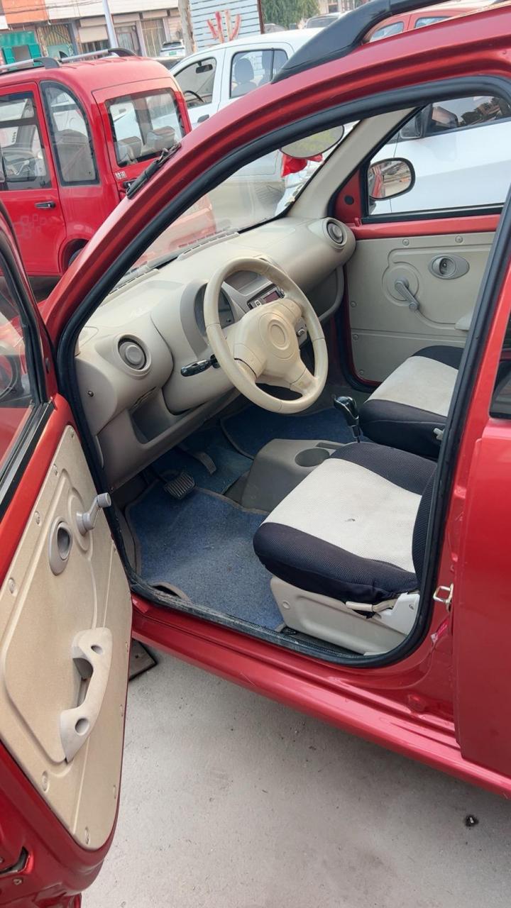 新到御捷q6～原车原版原漆～6块21年8v150电池～续航100公里没问题