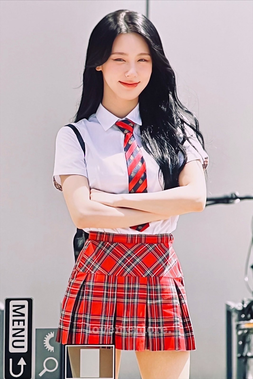 今日(g)i-dle 赵美延认哥上班路 新闻图也好美啊