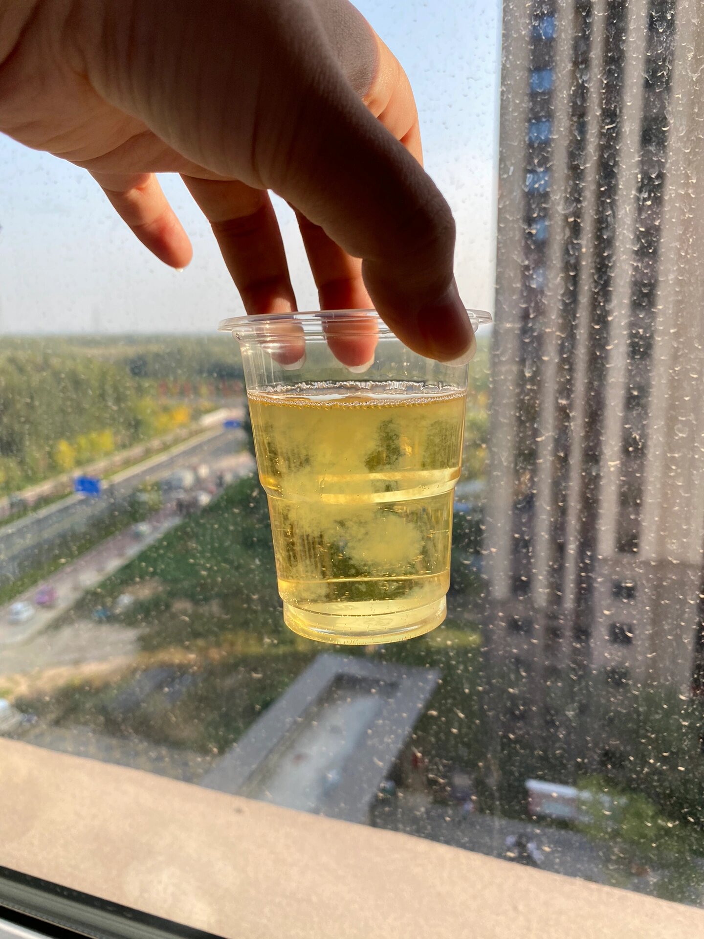 酒精77晨尿测试(孕期) 晨尿7775度酒精1比1静置3小时 漂浮物(云朵