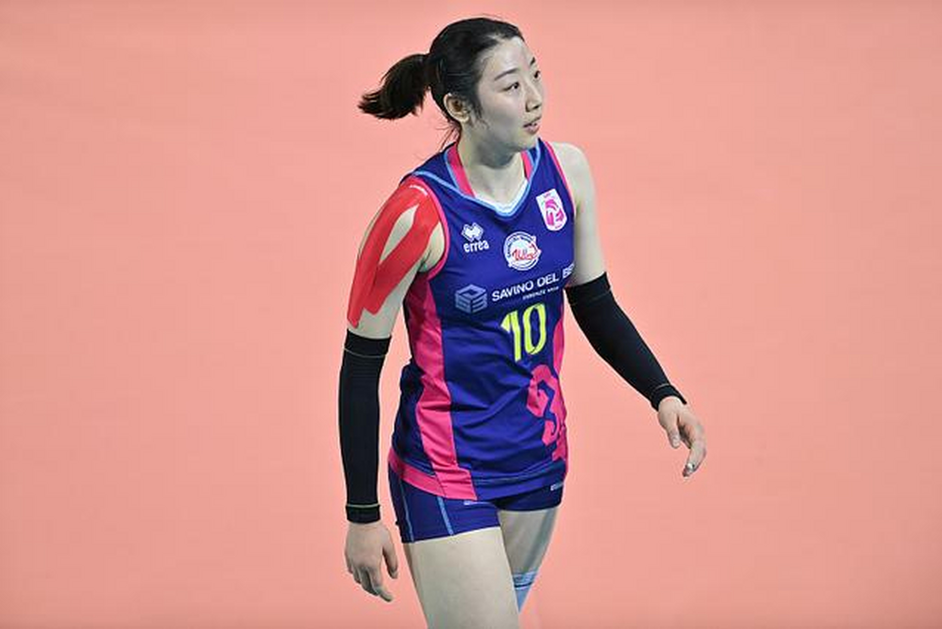 今日,意大利斯坎迪奇女排宣布了中国球员姚迪离队的消息,俱乐部送上了