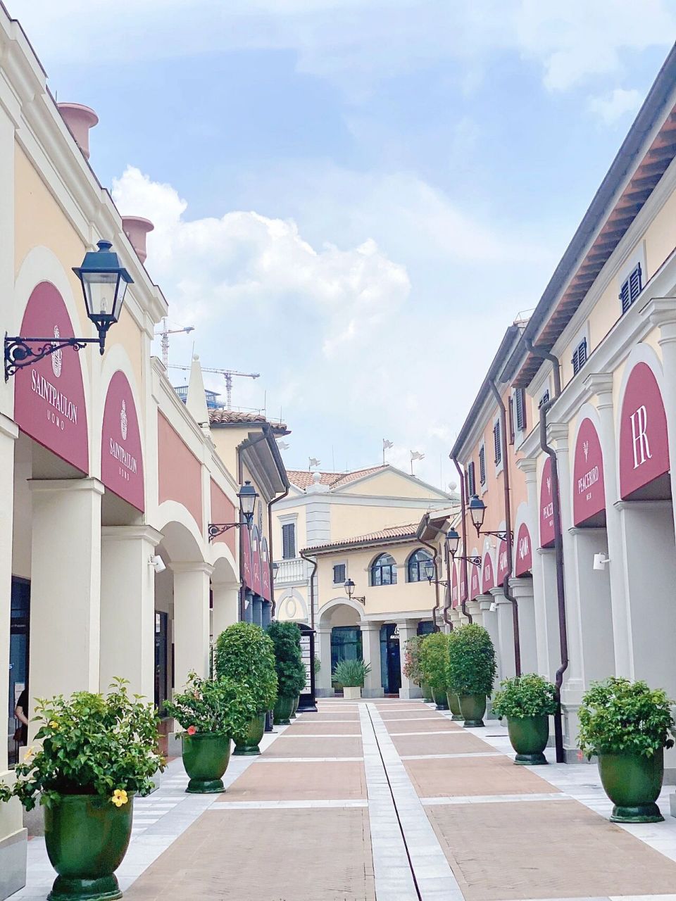 广州一日游Ⅰ佛罗伦萨小镇拍照出片攻略来啦 99周末为了放松特地来