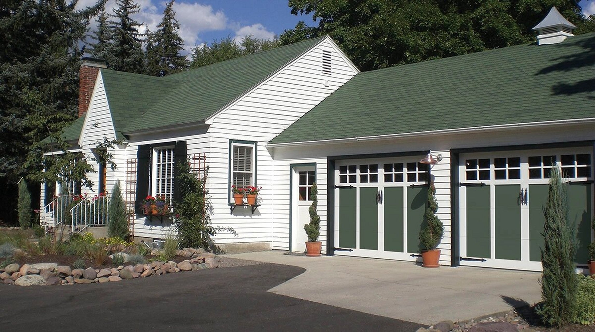 北京在建独栋别墅紫玉山庄五期-马丁车库门 87别墅装修避坑～二十年