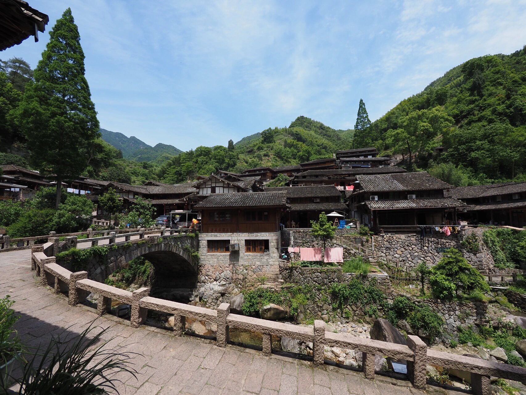 林坑古村落:楠溪江上游的"桃花源" 位于永嘉县北部岩坦镇黄南乡