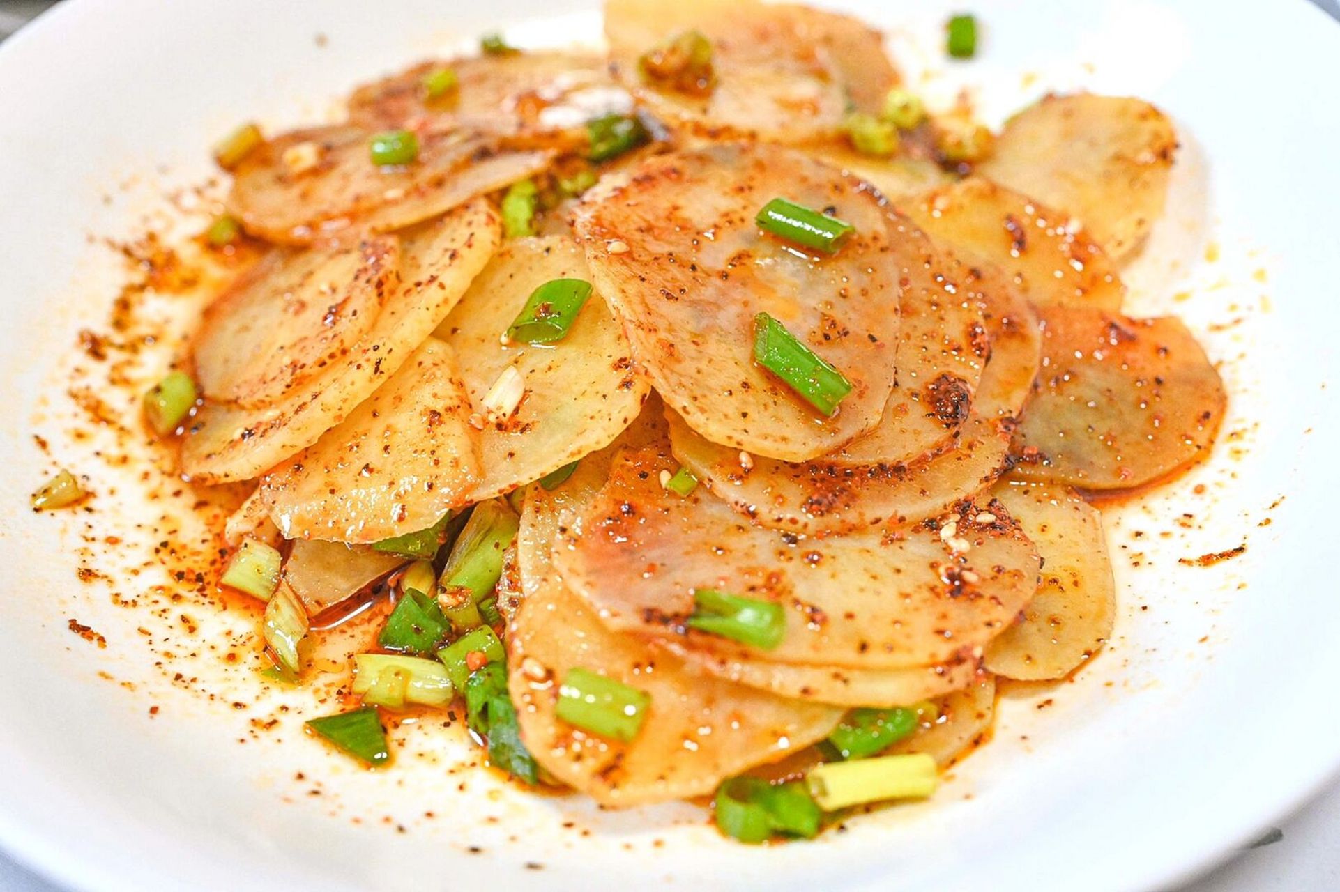 可口小凉菜～香辣土豆片 土豆真是谁都不好拒绝的食物,蒸,煮,炸,烤都