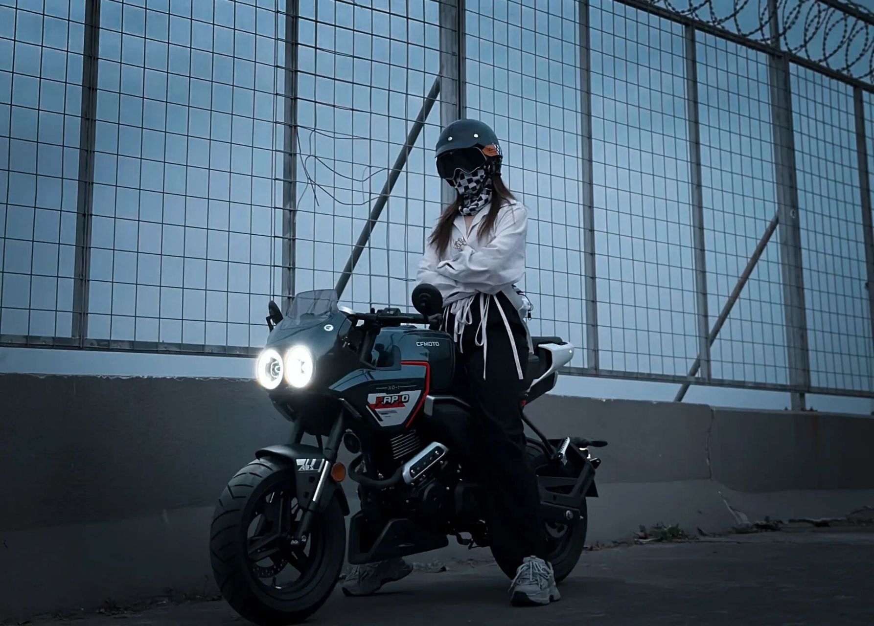 cfmoto春风-xo狒狒     车型名称:xo狒狒 复古跑车风格 人均化身赛车