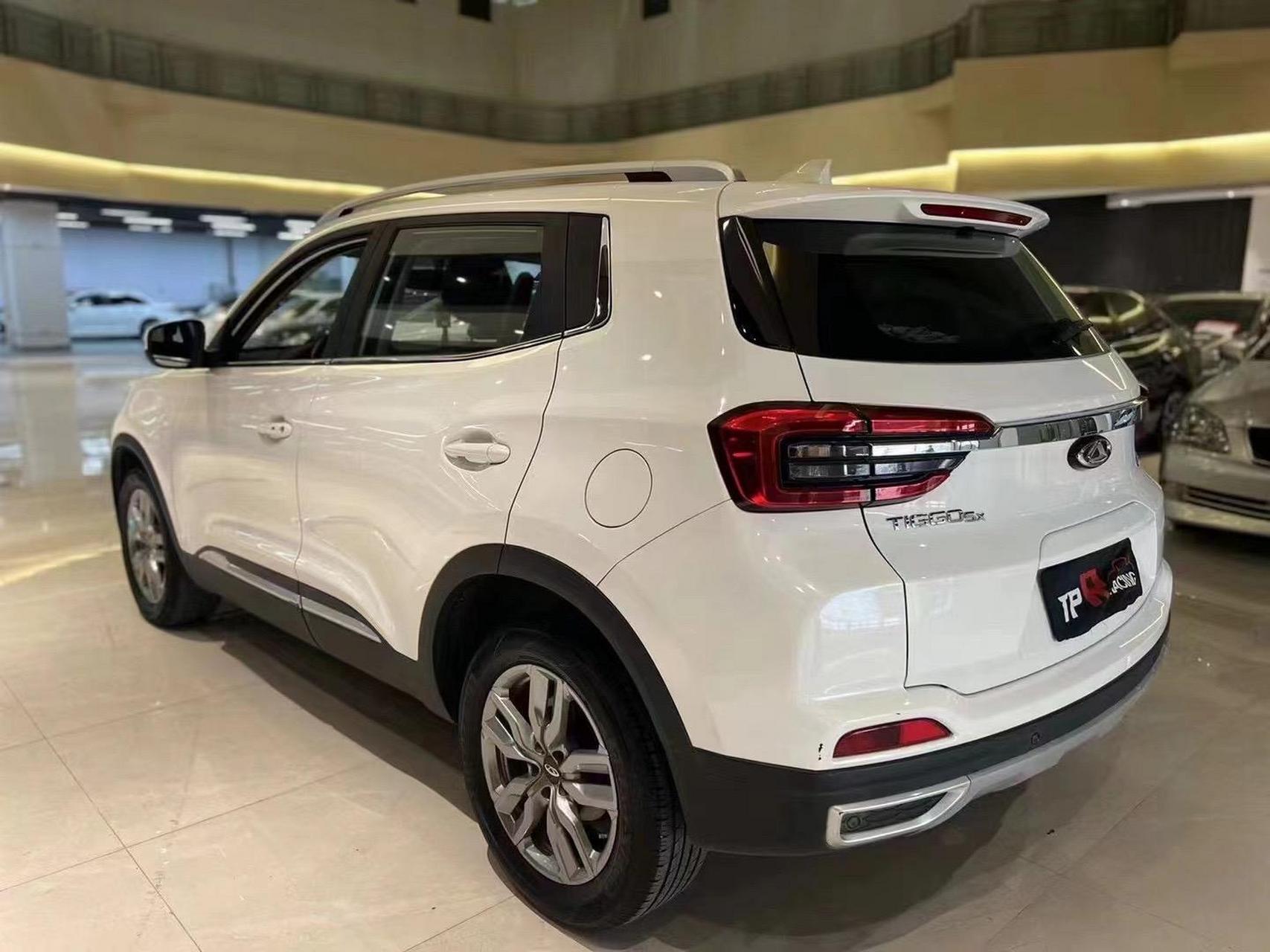 奇瑞瑞虎x5自动挡豪华版,多功能方向盘电动座椅一键启动.