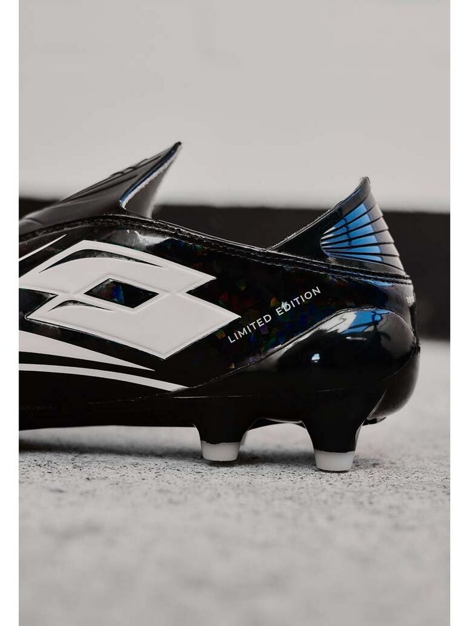 0202#足球鞋#0202#lotto#0202#球鞋分享#0202#踢球