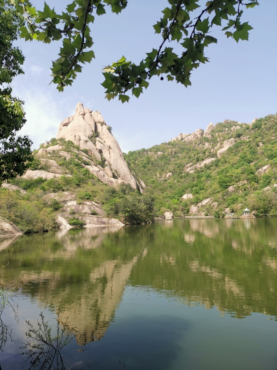 嵖岈山风景区 嵖岈山,又名玲珑山,西游仙山,嵖岈山风景区,位于河南省