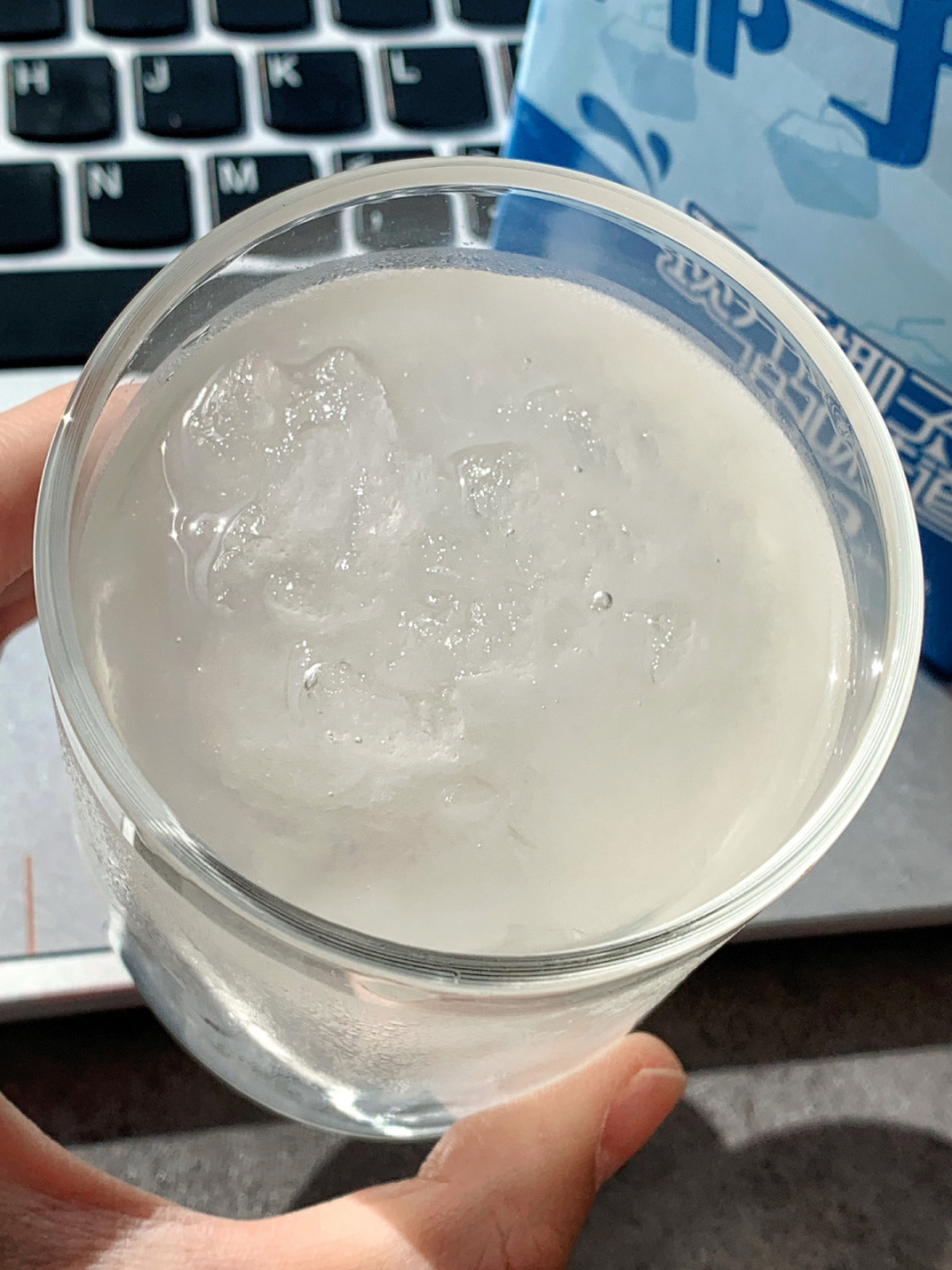 挖到了巨巨好喝的椰子水! 跟风入了菲诺椰子水!