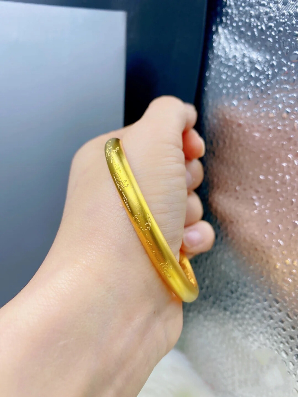 周大福传承敦煌系列手镯  传承-如来敦煌手镯 --九色福禄 外圈12只