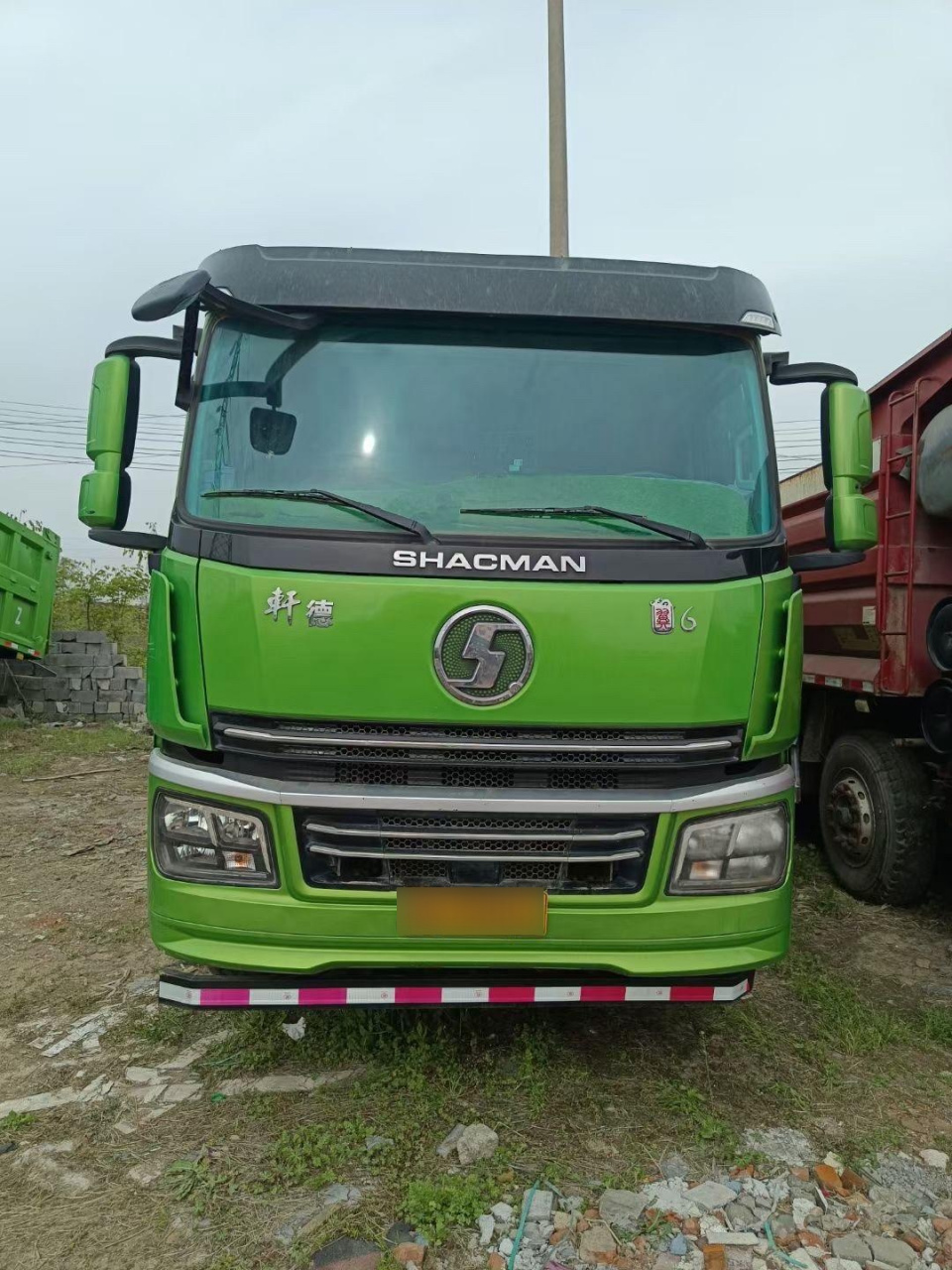 2国五前四后八.陕汽轩德翼6. 21年.喜欢好的来吧.