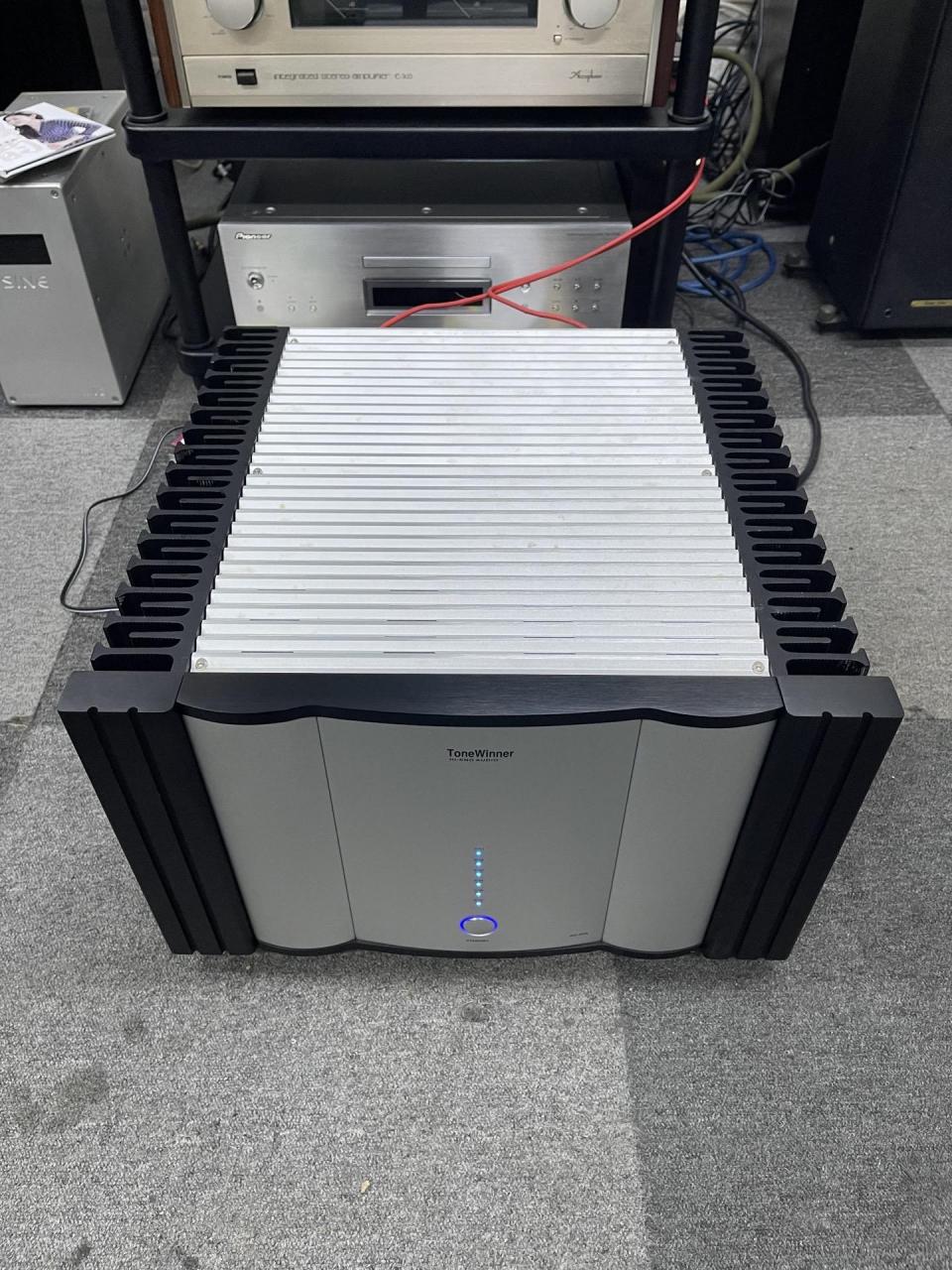 天逸ad-8pa 六声道后级功放 ￥11000 成色如图,功能正常,准新机,带