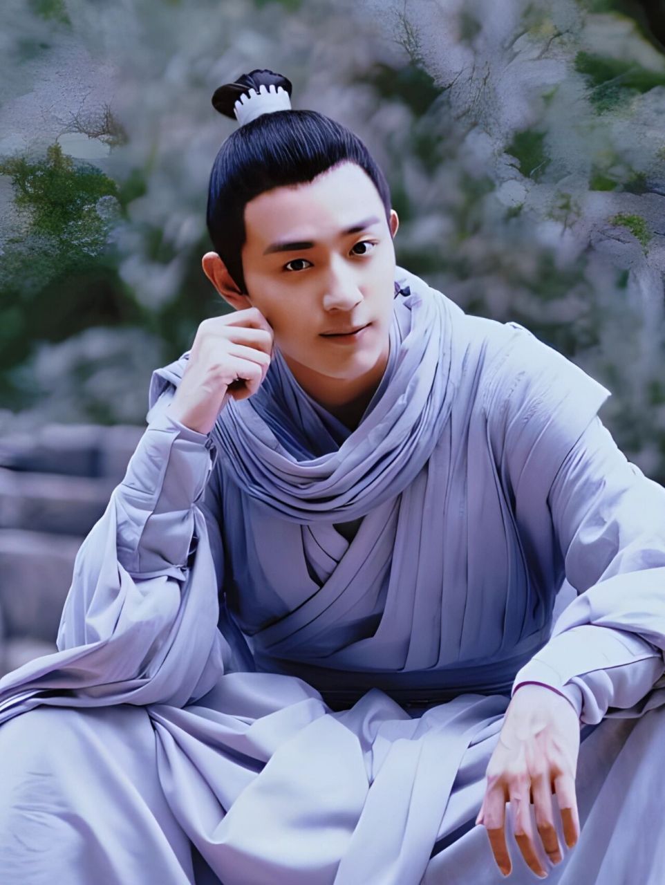 电影版《花千骨》陈都灵李程彬上演神仙佳话 该影片由张超理执导,陈