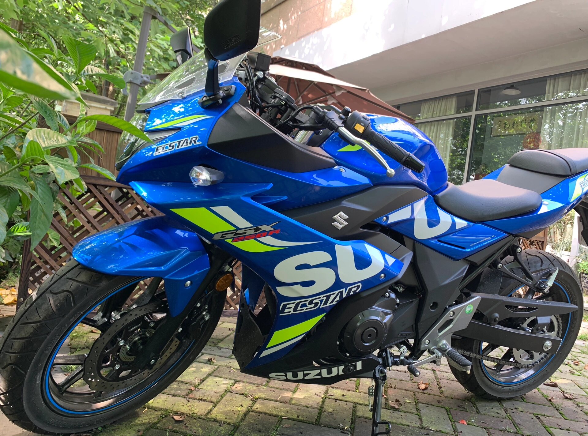 杭州铃木gsx250r-a摩托出让～   铃木摩托,质量没得说,买回来总骑行