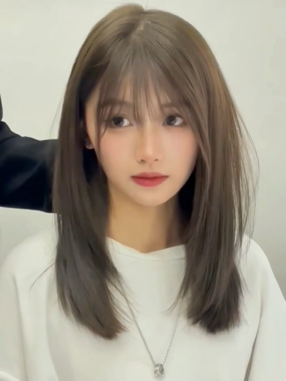 2023最流行发型之一96简约高级不失气质 剪完闺蜜都夸好看,圆脸方脸