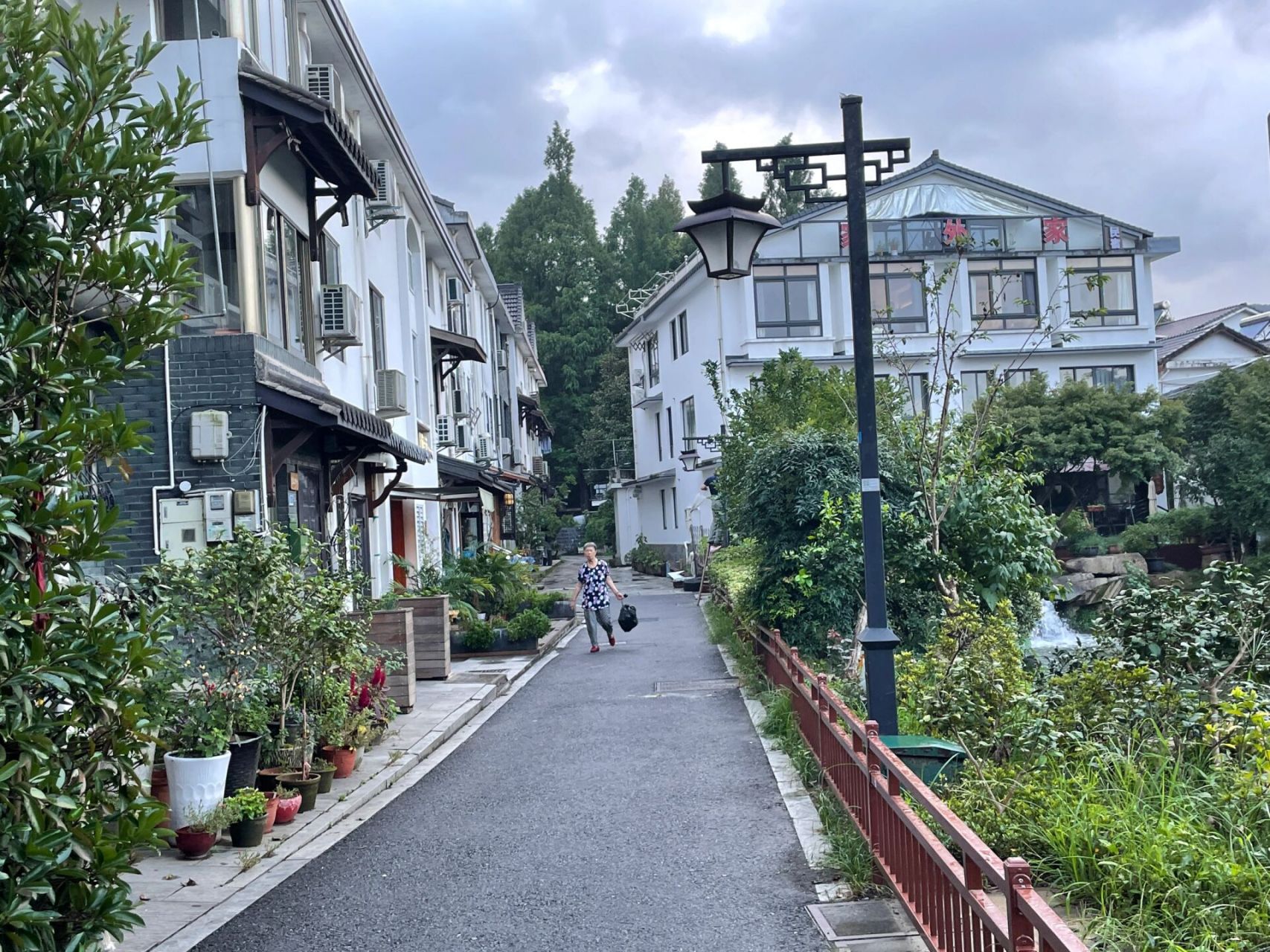 杭州美食 美宿|植物园之青芝坞 青芝坞就在杭州植物园北门,浙江大学