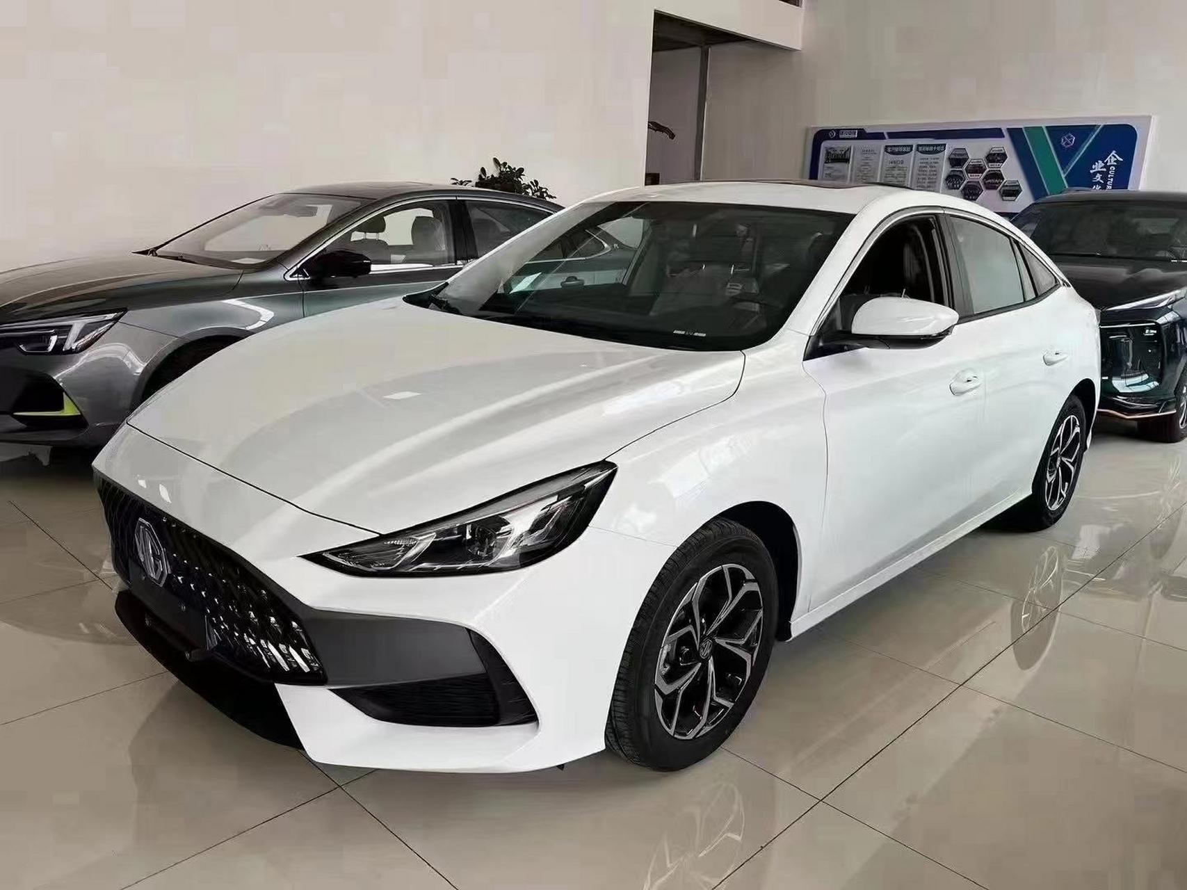 名爵5自动挡新车只要6万多 首付3888包牌包税提车 标配一键启动 皮