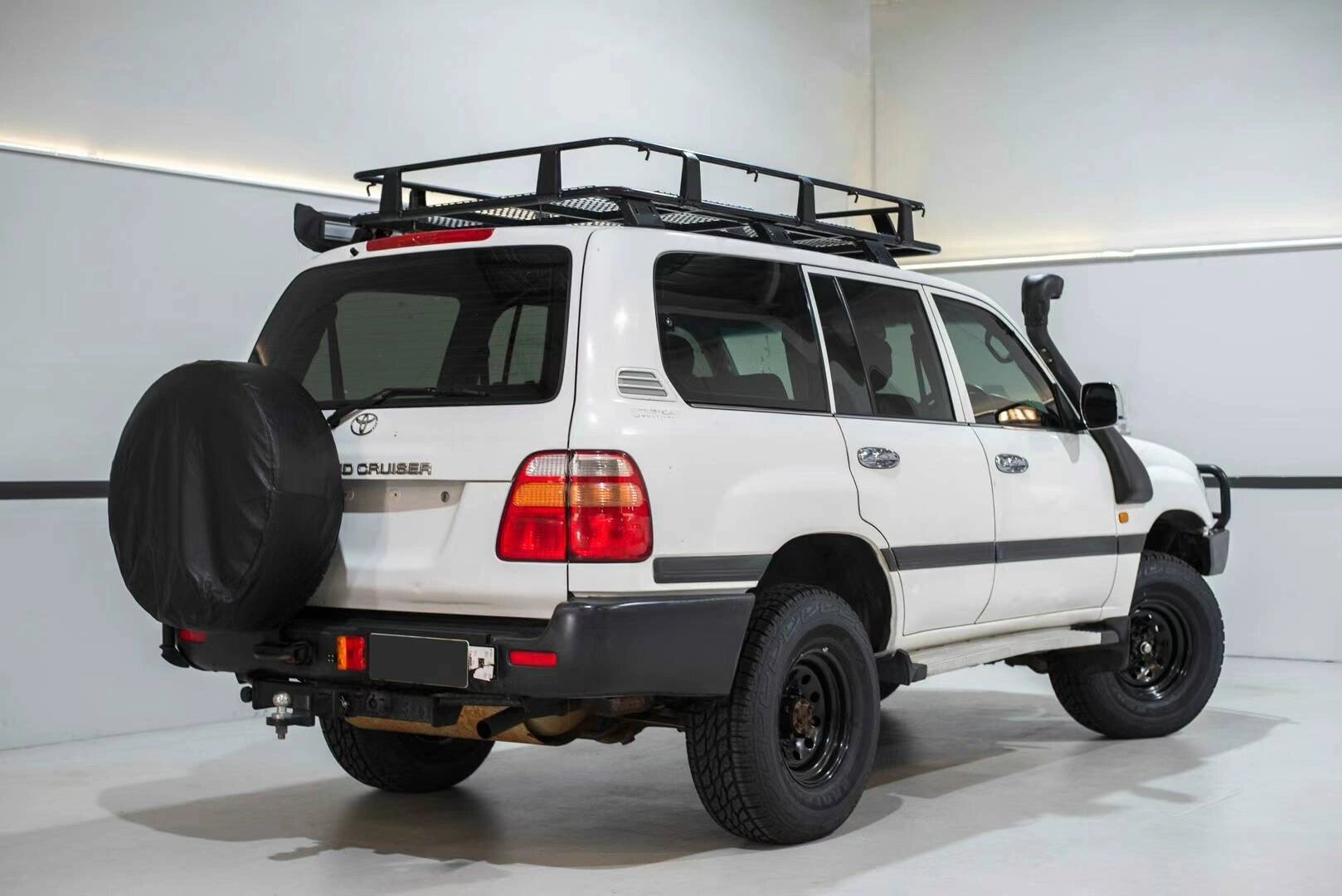 1998款丰田兰德酷路泽致敬经典!