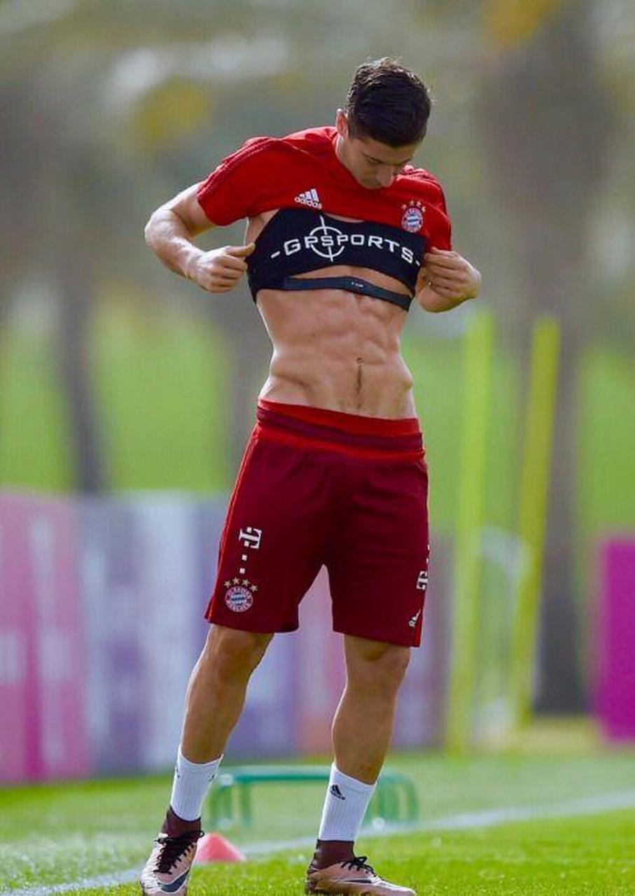 巴塞罗那的波兰足球运动员罗伯特·莱万多夫斯基 robert lewandowski