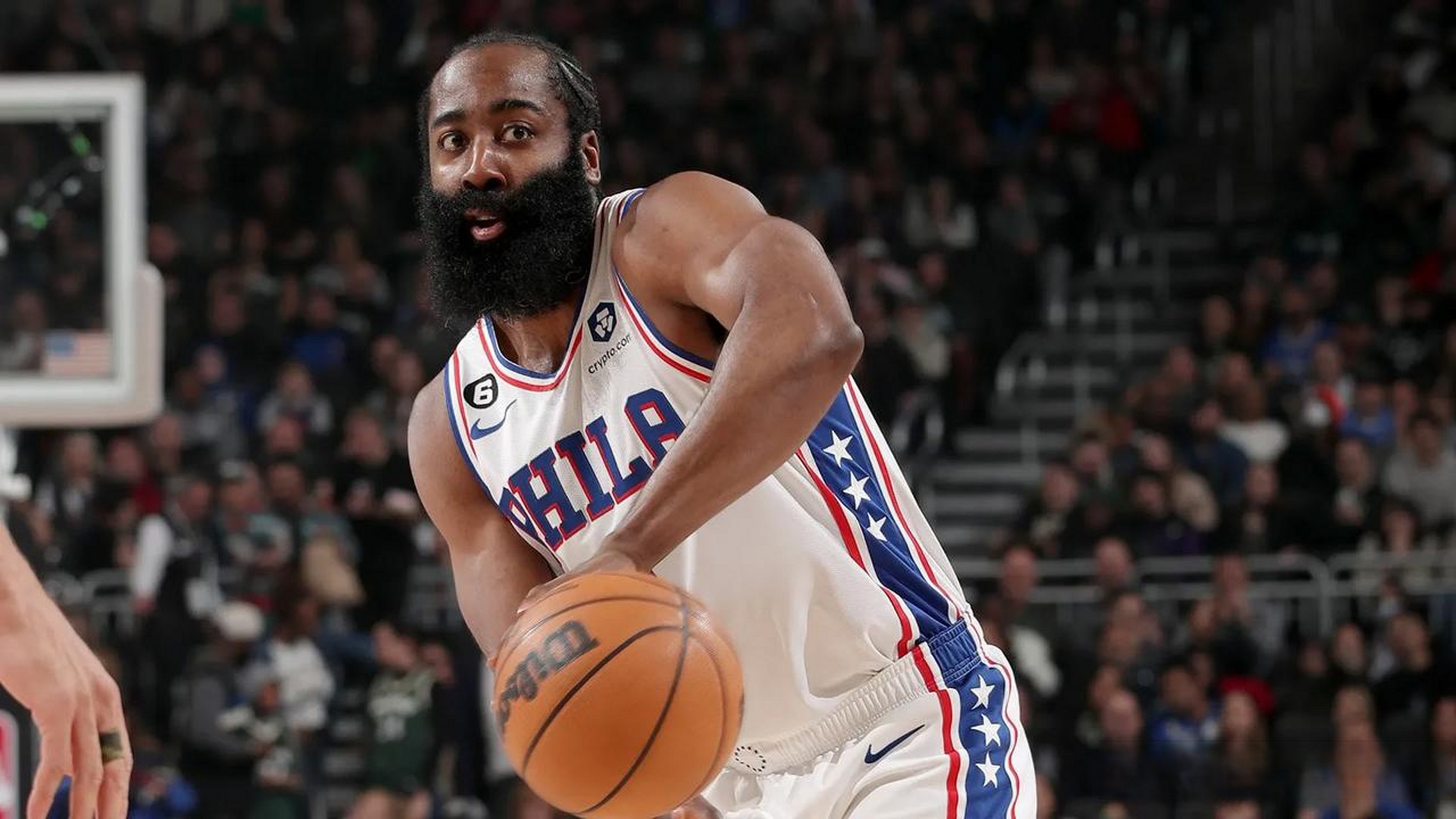 詹姆斯·哈登第14个nba赛季:  21.0分 | 6.1篮板 | 10.7助攻(3.