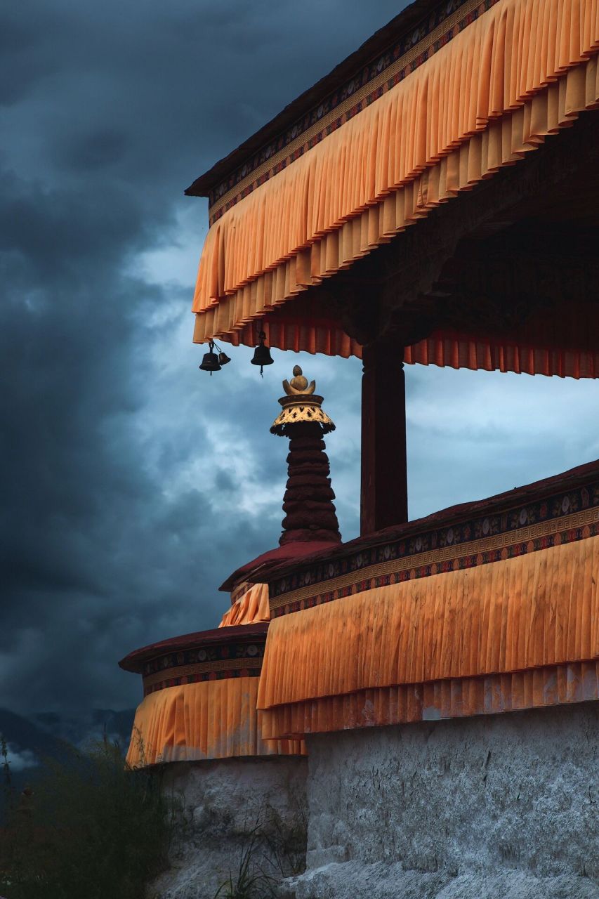 夏寺 夏寺,是西藏朝佛圣地,距今700多年历史.