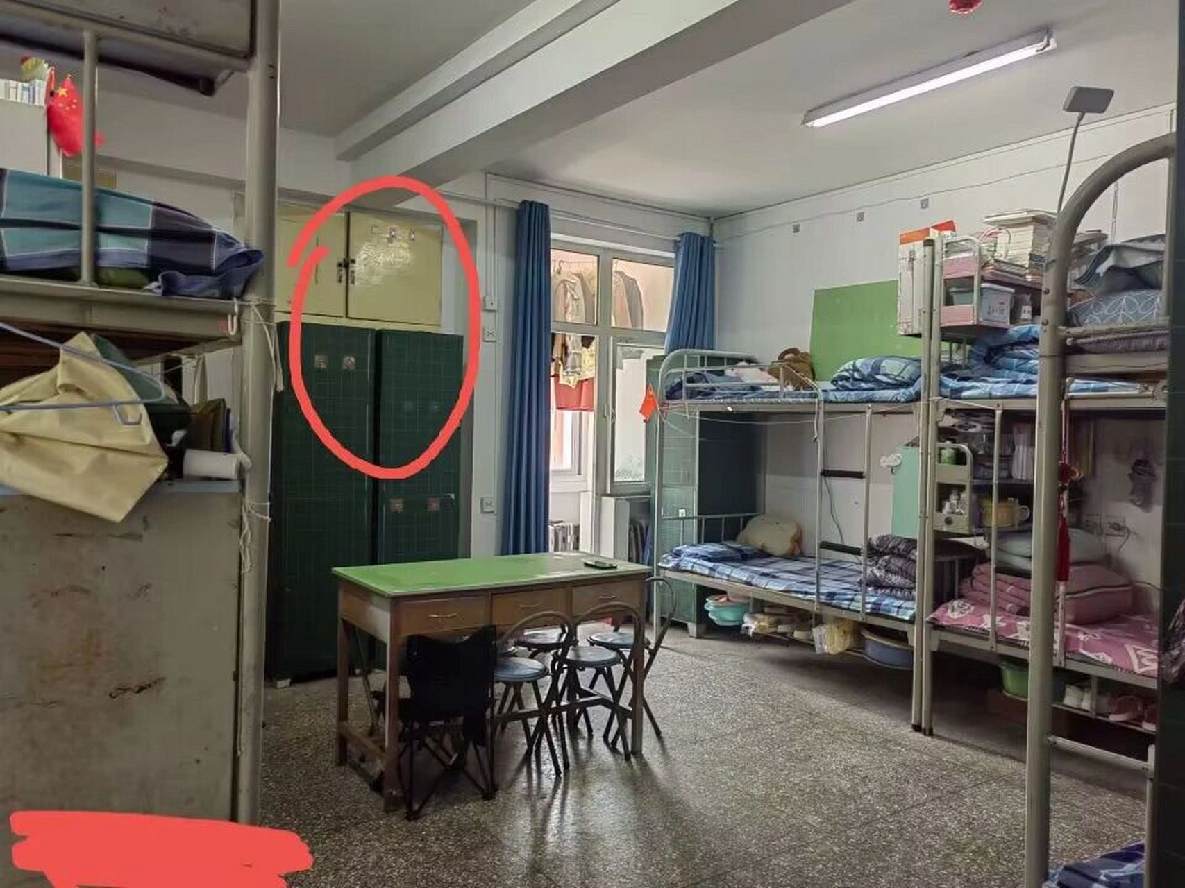 长治学院 宿舍 无空调,独立卫浴 大多数8人间 个别6,10人间 南校大