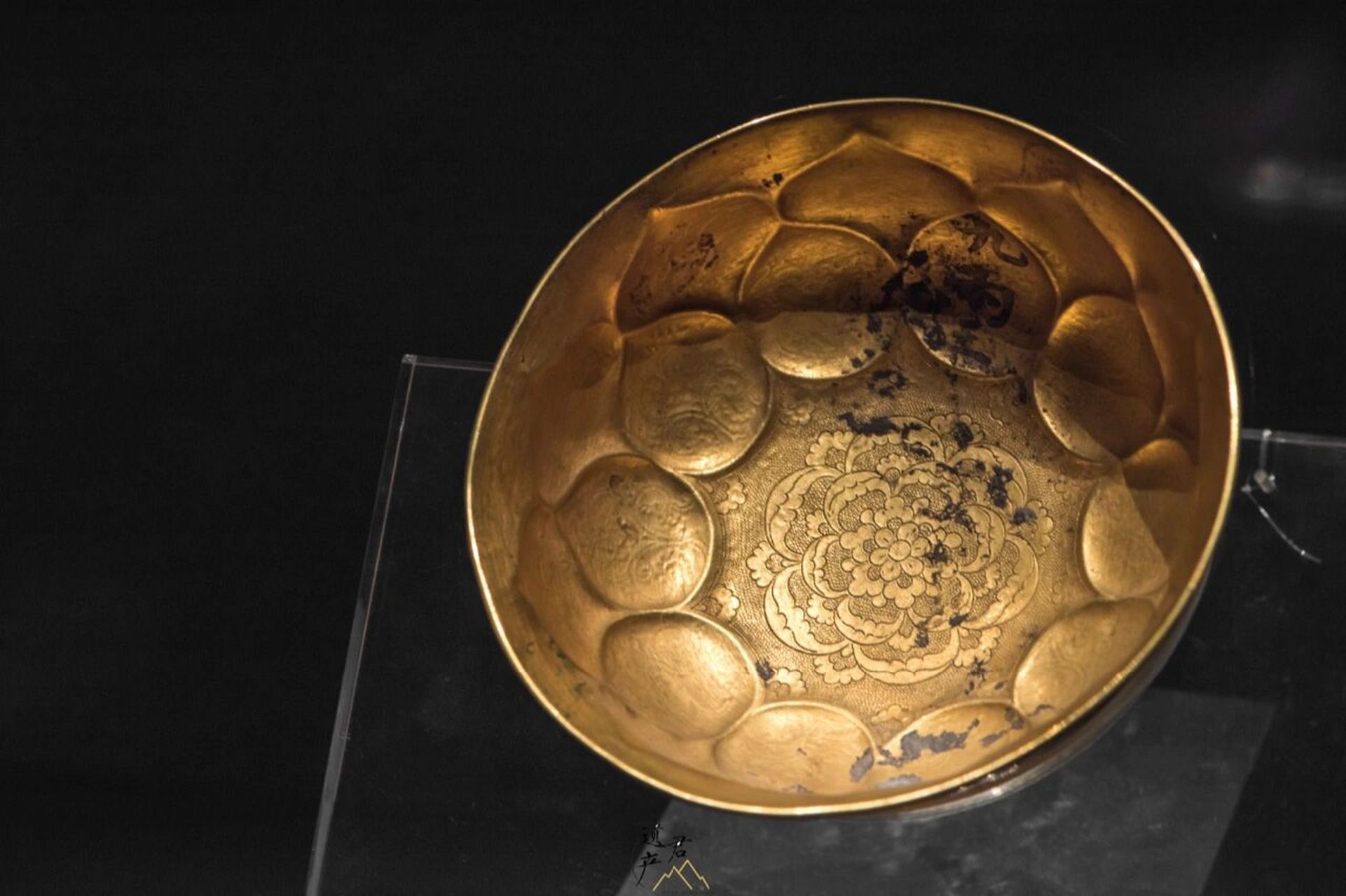 大唐最漂亮的金碗,鸳鸯莲瓣纹金碗 陕西历史博物馆藏·唐代鸳鸯莲瓣纹