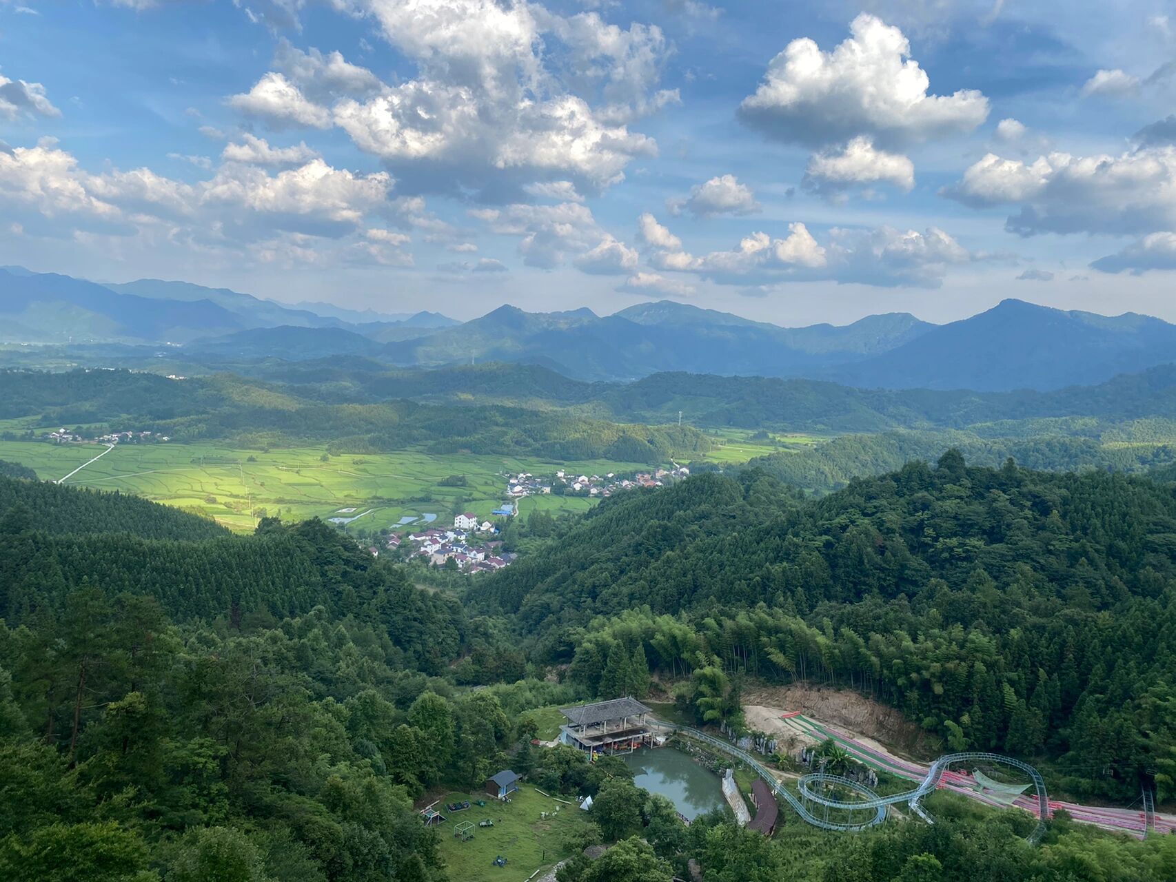 安徽宣城涇縣寶峰巖旅遊度假區～ 因為之前疫情一直待在上海 好久沒