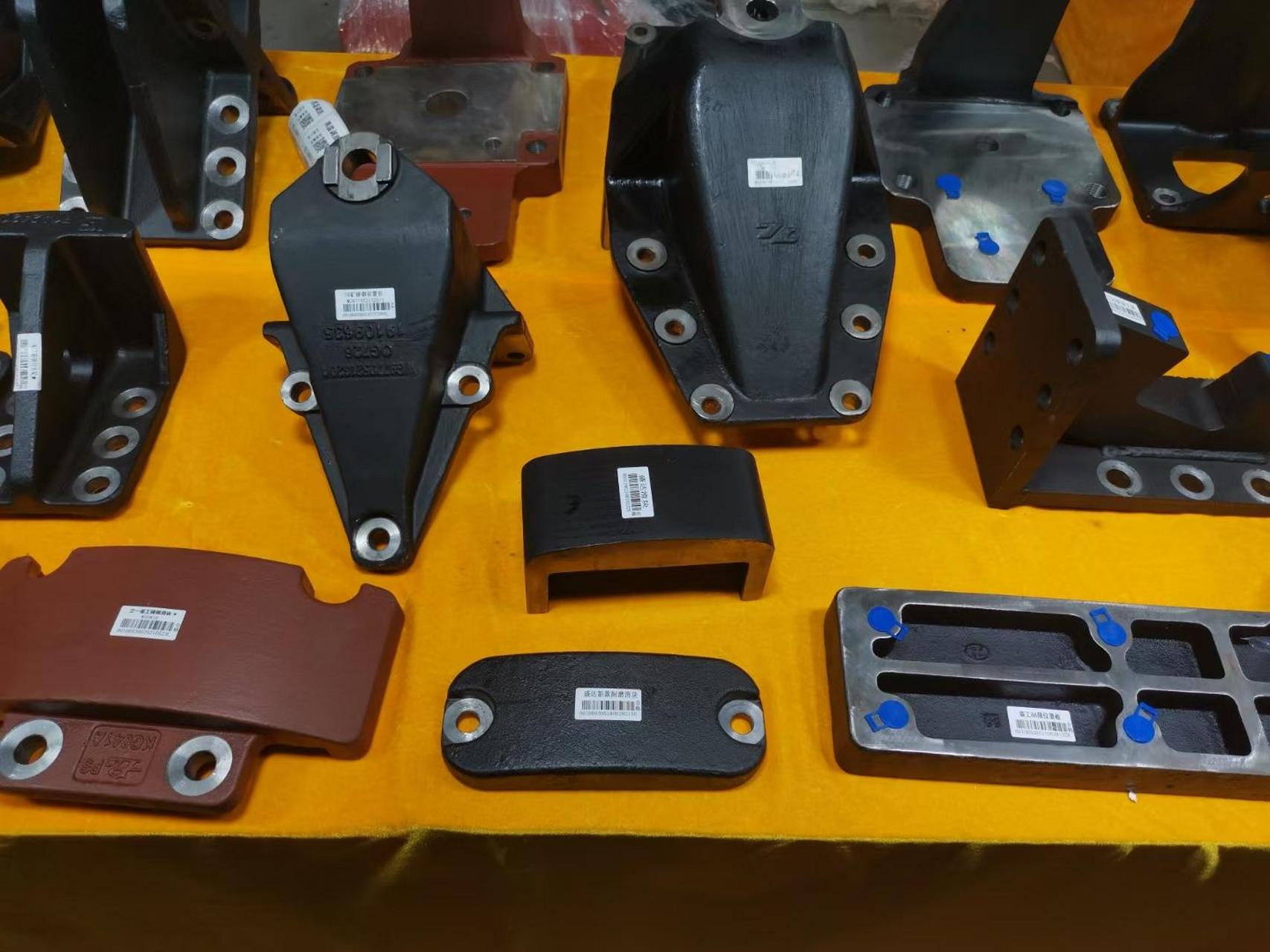 临工宽体矿用车配件 临工86/96钢板座 支架 同力875/885a宽体矿用车